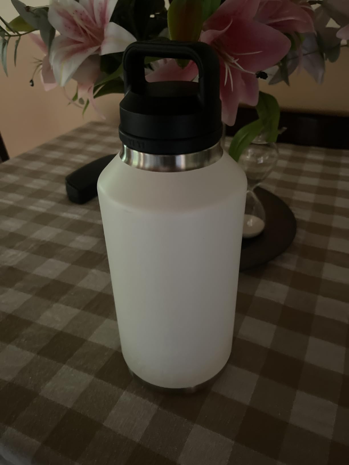 YETI Rambler 64 oz Bottle, Vacuum Insulated, Leakproof, Stainless Steel with Chug Cap, Cape Taupe customer photo 2