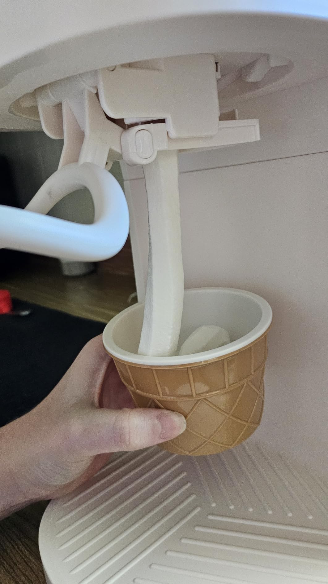 Dash Soft Serve Ice Cream Maker, 1-Pint Freezer Bowl, Cream | Countertop Machine for Gelato, Frozen Yogurt, Sorbet & Froyo; Churns Homemade Dairy-Free Treats & Fruit Whips customer photo 1