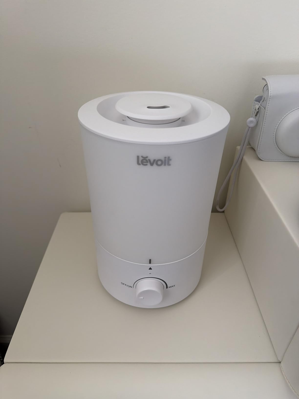 LEVOIT Humidifiers for Bedroom 4.2L Top Fill for Large Room, NeoClassic 450, 42H Runtime, Easy to Clean, 21dB Quiet Cool Mist for Baby, Plants, Night Light, Essential Oil Diffuser customer photo 1
