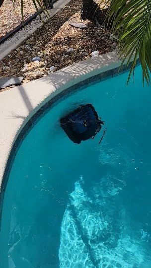 Cordless Robotic Pool Vacuum with Sonar Navigation & Track Drive, Dual 180W Brushless Motors, Wall & Waterline Climbing, 150-Min Runtime, for Inground & Above-Ground Pools up to 2,150 Sq. Ft. customer photo 2