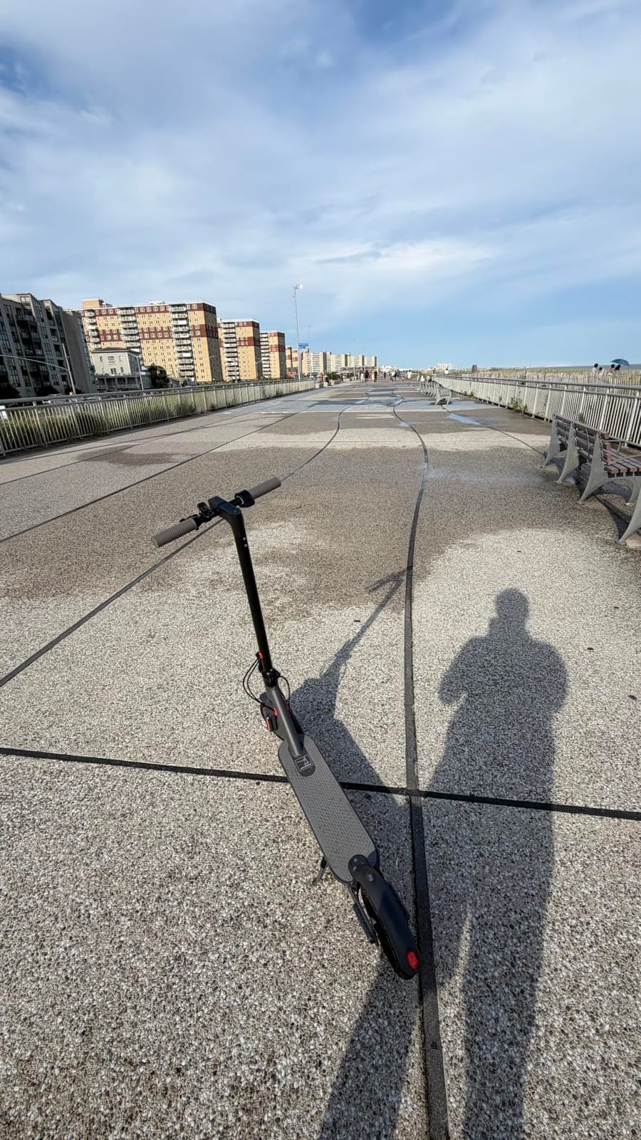 Aovowheel Electric Scooter for Adults, Folding E Scooter with 350W/500W Motor 16/24 Mph Top Speed, Max 19-23 Miles Long Range, 8.5'/10'/14' Tires Commuting Scooters with Dual Brakes System, APP customer photo 2