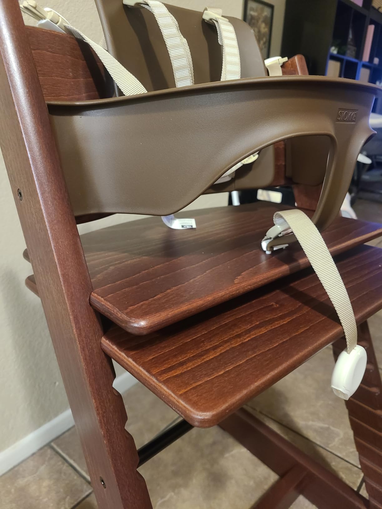 Stokke Tripp Trapp High Chair White with White Tray Signature Edition Includes Chair + Tray + Baby Set with Removable Harness for Children 6-36 Months - Adjustable, Ergonomic & Easy to Clean customer photo 2