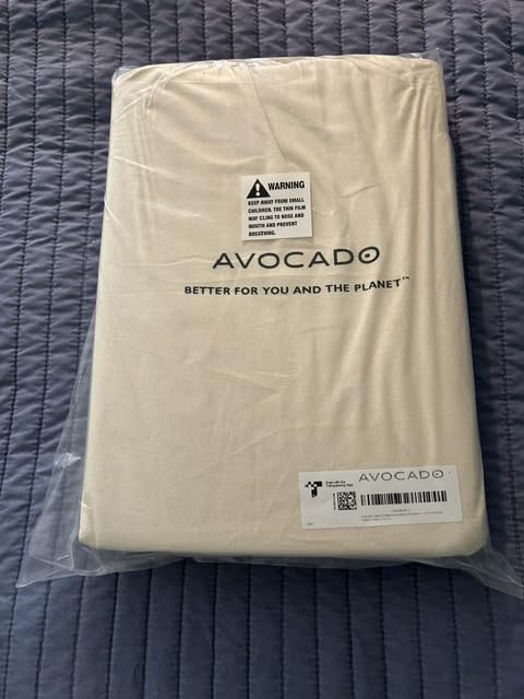 Avocado Organic Waterproof Mattress Protector, Washable Noiseless Fitted Cover, GOTS Certified, Greenguard, PFAS-Free, Plant-Based Moisture Barrier, Organic Cotton, Queen, 6