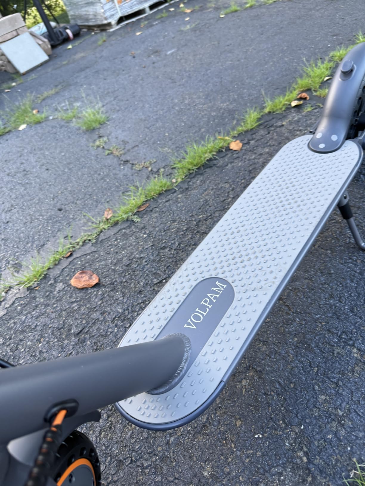 VOLPAM Electric Scooter, 350W/500W/800W/1000W/250W Powerful Motor & 19/22/ 9 MPH Top Speed, 16-28-10 Miles Long Range, Folding E Scooter Choice customer photo 1