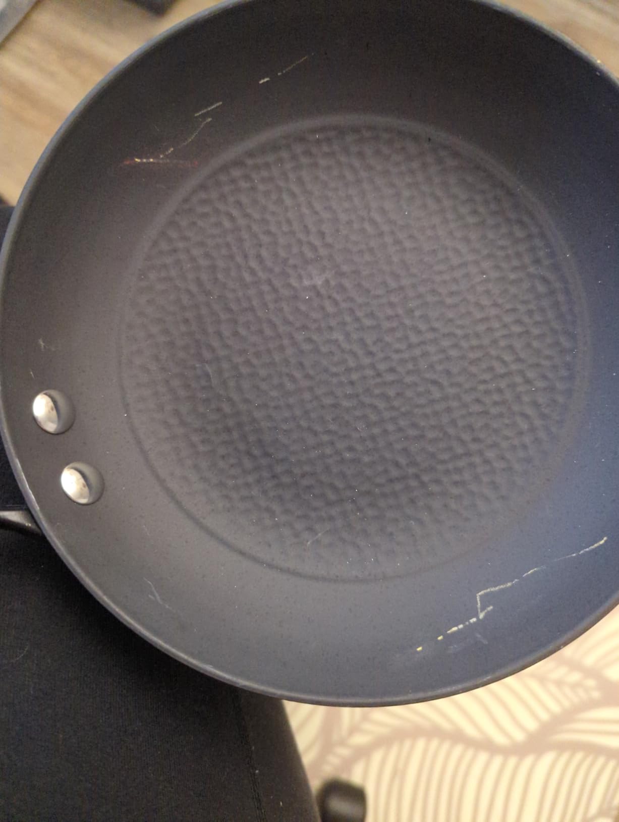 8-Inch Small Cast Iron Skillet, Lightweight Titanium Enameled Frying Pan customer photo 2