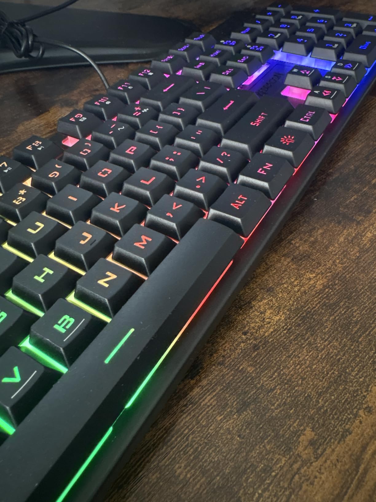 Redragon K771 Wireless Mechanical Keyboard, 108-Key Gaming Keyboard with 4 Extra Hotkeys, 5-Layer Noise Dampening, Pre-lubed Linear Switches, Hot-swap Custom RGB Keyboard for PC/Mac - Blue&White customer photo 2