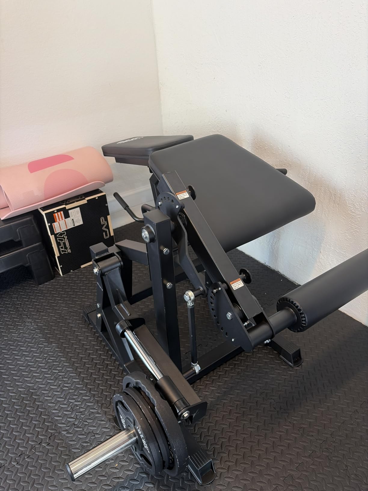 Mikolo Leg Extension and Curl Machine, Adjustable Leg Curl Machine for Home Gym, Seated Leg Extension and Lying Leg Curl Machine, Leg Workout Equipment with 1:1 Resistance System customer photo 1