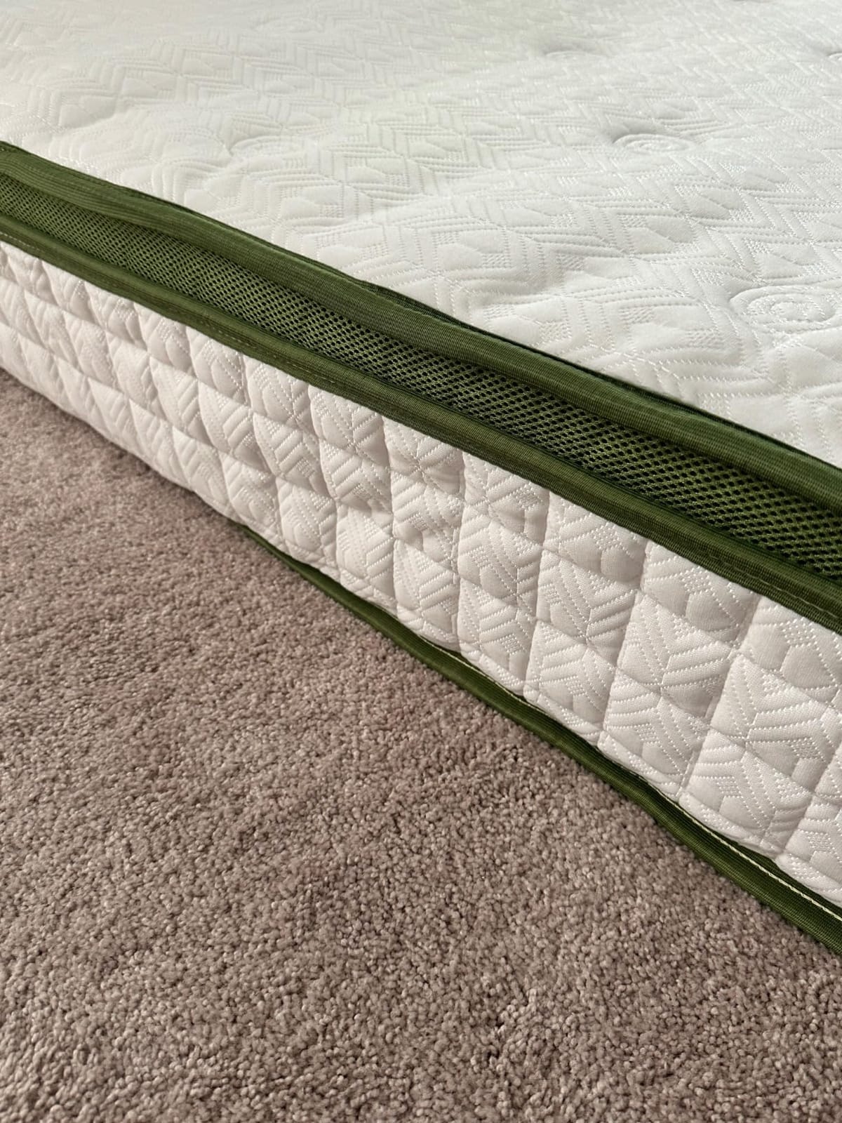 BedStory Firm Full Mattress 12 Inch, Hotel Collection Hybrid Mattresses with Zoned Lumbar Support, Extra Back & Hip Support, CertiPUR-US, Fiberglass-Free, 365-Night Trial customer photo 2