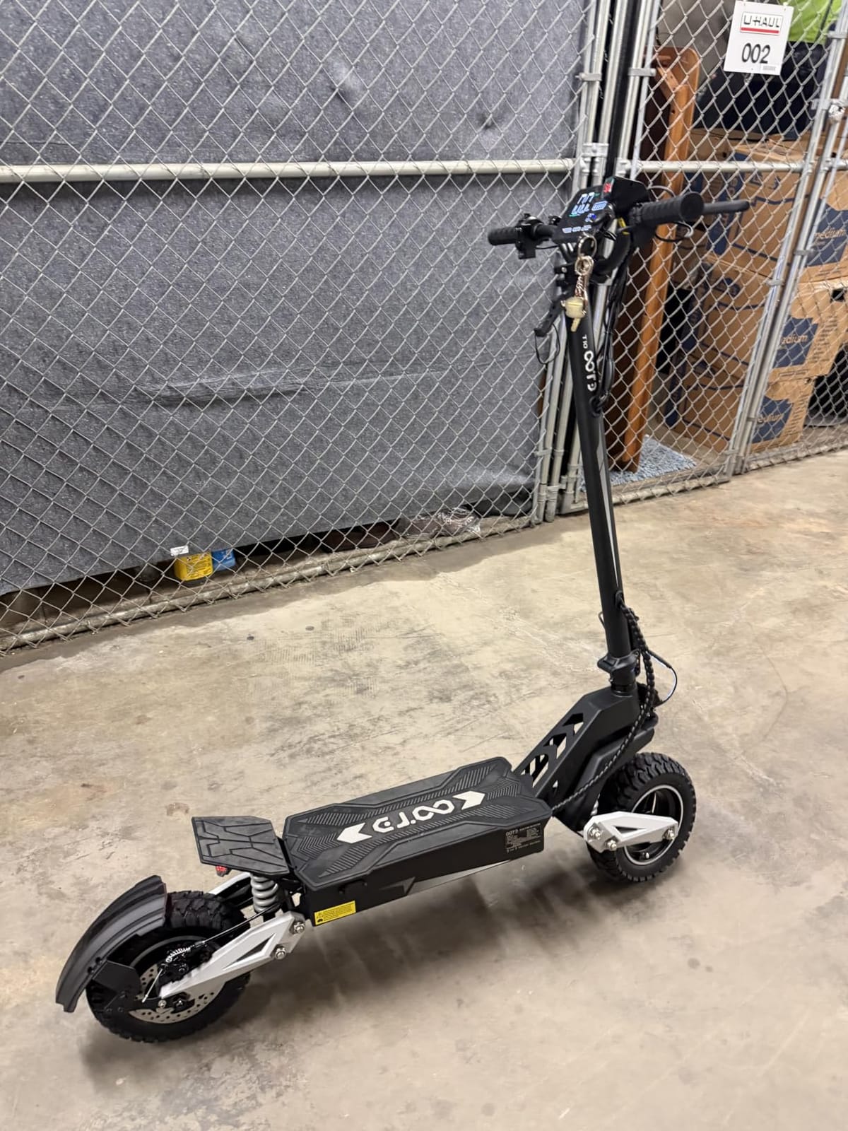11 Inch Electric Scooter, Powerful Motor and 46 Miles Long-Range, Up to 31 MPH Max Speed, Dual Brakes System & Dual Suspension, Extra Large LCD Display, E-Scooter for Adults customer photo 1