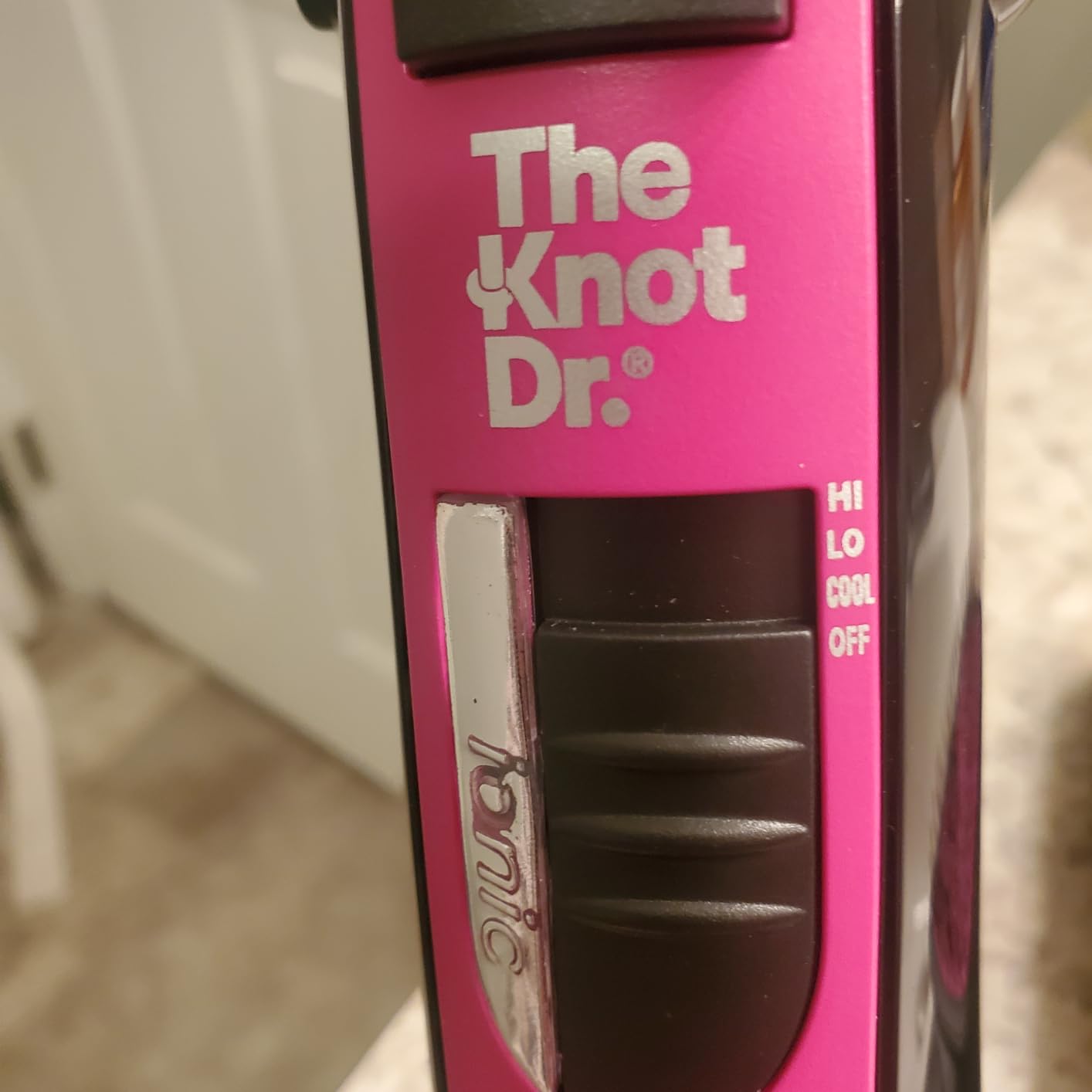 Conair All-in-One Hot Air Brush, Ionic Technology, Mixed Bristles, 1000W | Hair dryer brush for all hair types, ion generator helps reduce frizz, multiple heat settings, cool shot button, 6-foot cord customer photo 2