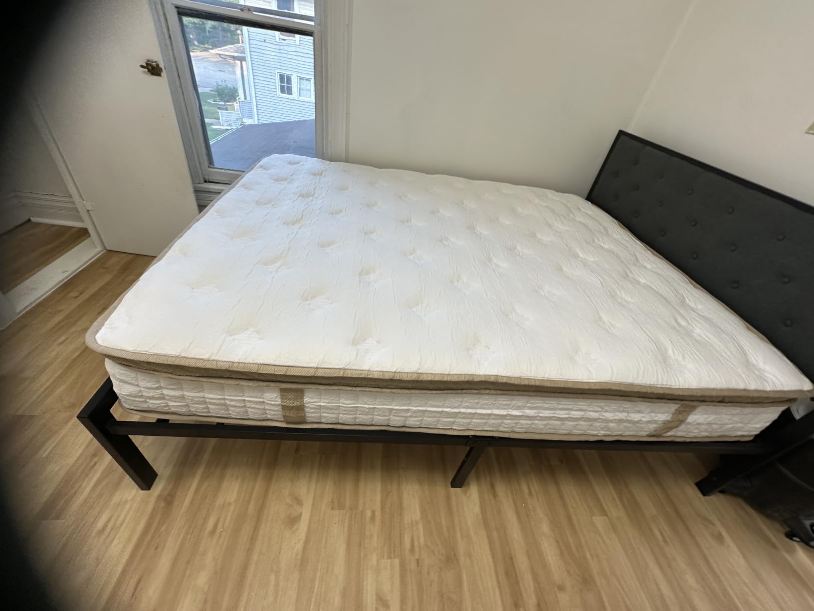 Queen Mattress, 12 Inch Cooling Hybrid Mattress in a Box, Medium Firm | Gel Memory Foam & Pocket Springs, Contouring Support & Pressure Relief, Motion Isolation, Extra Edge Support, Fiberglass Free customer photo 2