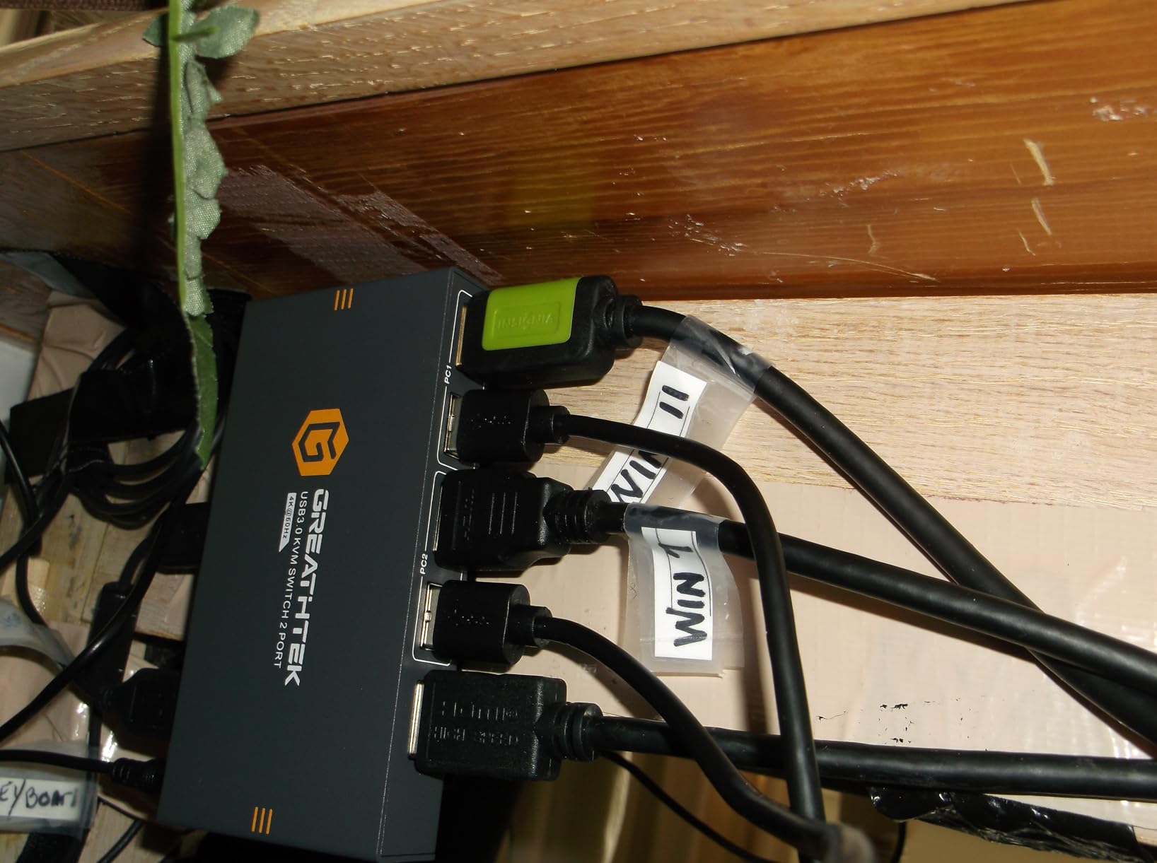 GREATHTEK 8K@60Hz HDMI KVM Switch 2 Monitors 2 Computers | 4K 240Hz Dual Monitor Switch | 3 USB 3.0 Ports | EDID | Wired Remote | Extended and Mirror Display customer photo 1