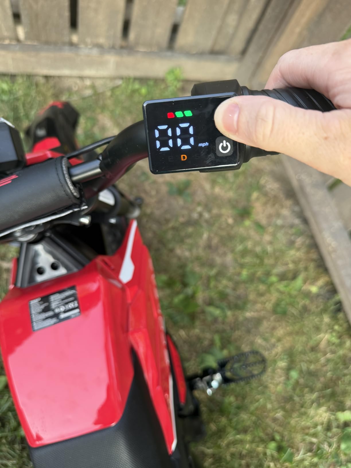 K2 Kids Electric Dirt Bike, 36V 850W Peak Motor, 20 MPH, 18-Mile Range, 3-Speed Modes, Dual Suspension & Disc Brake, Electric Motorcycle for Kids Ages 4-10 customer photo 1