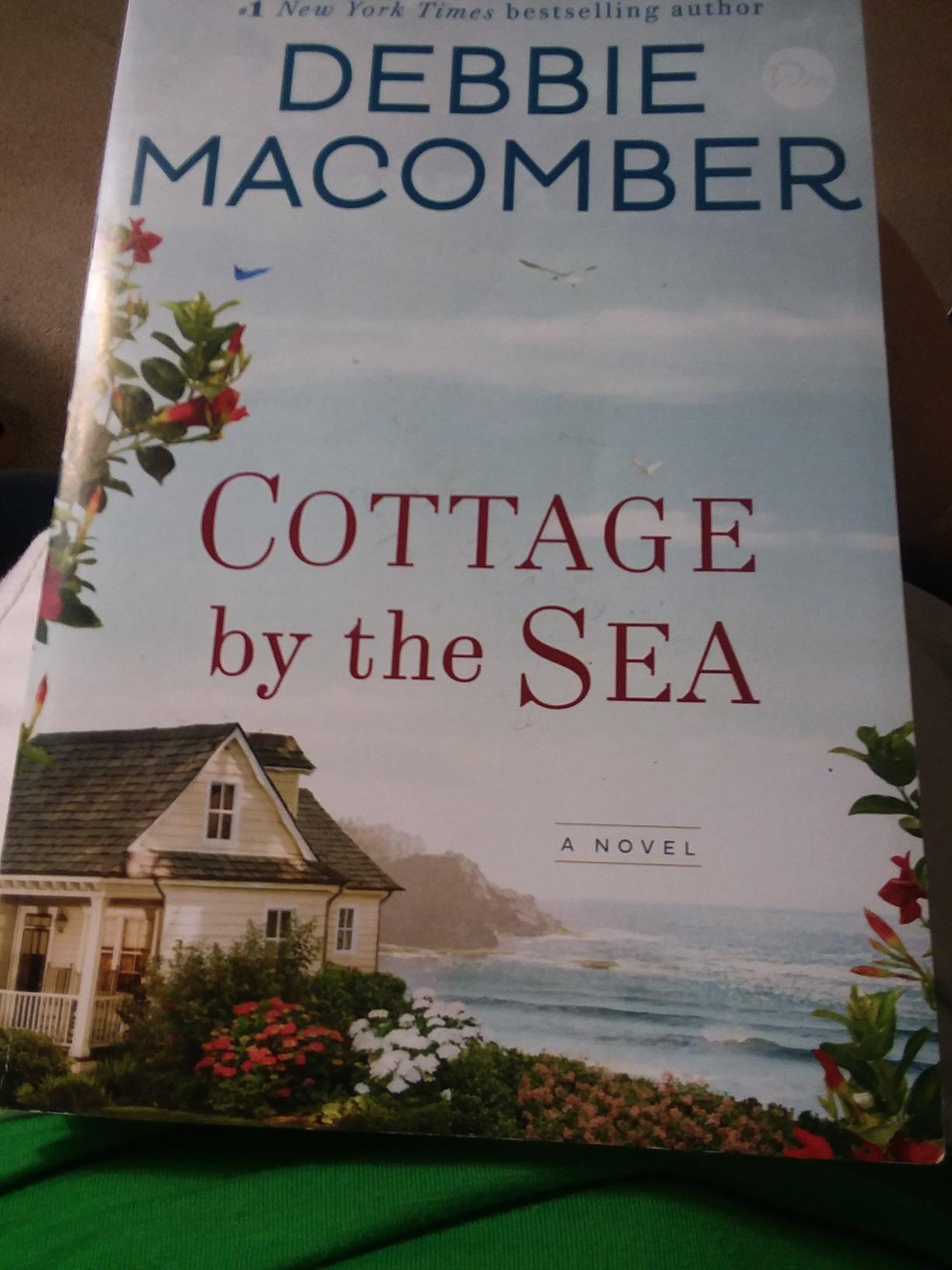 Cottage by the Sea: A Novel customer photo 1