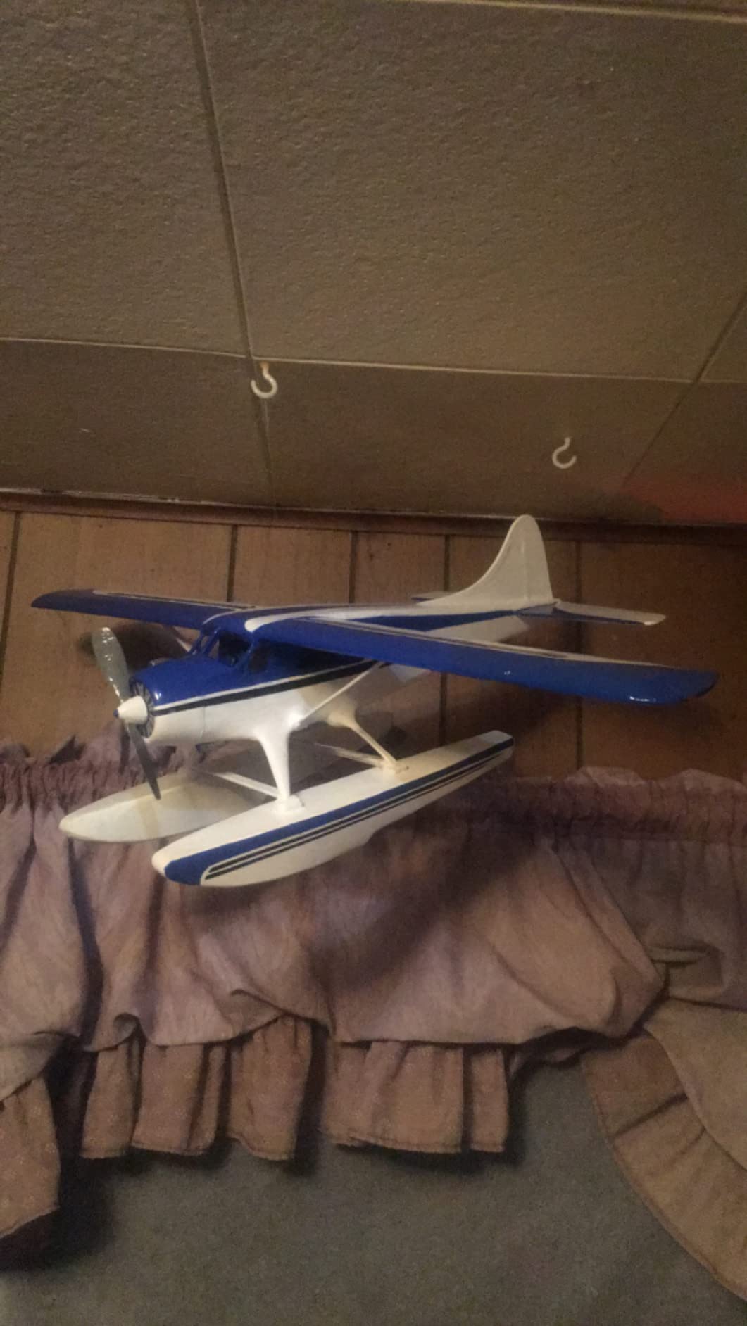 Guillow's Cessna 150 Laser Cut Model Kit, Small customer photo 1