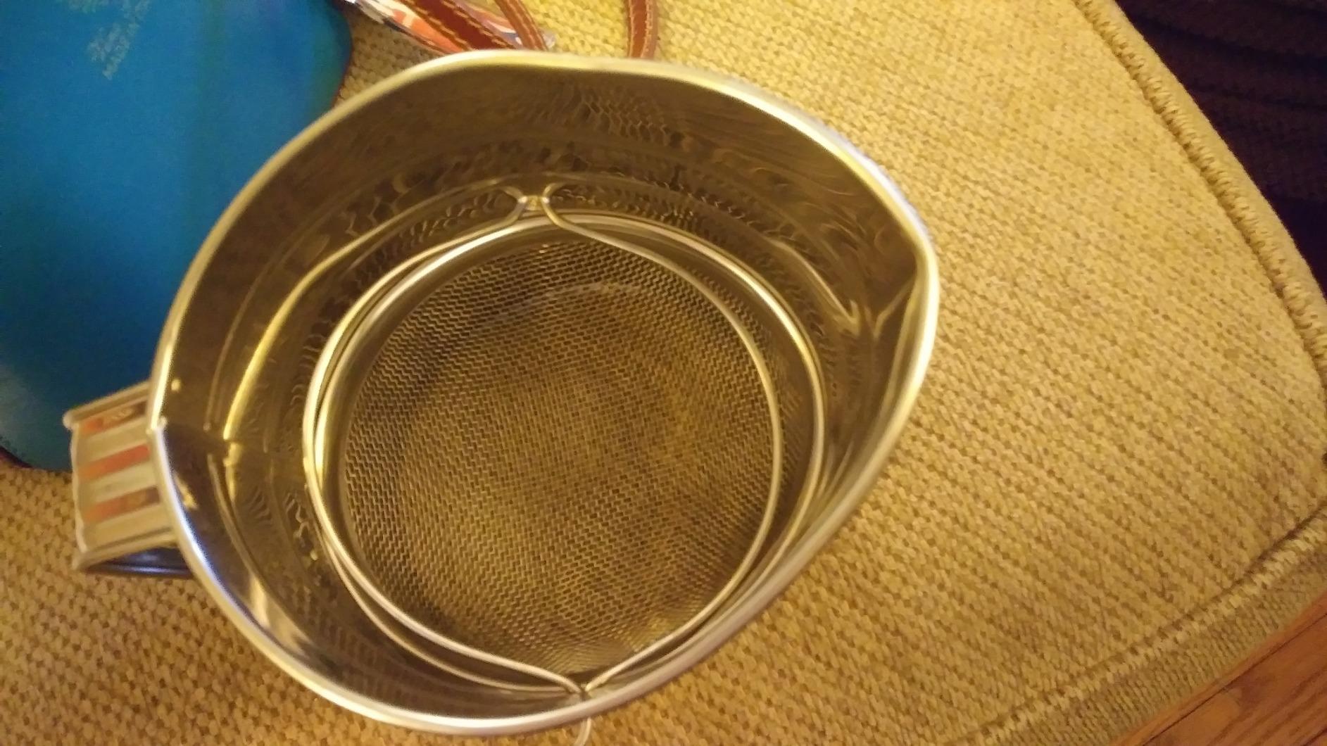 Norpro 3-Cup Stainless Steel Rotary Hand Crank Flour Sifter With 2 Wire Agitator customer photo 2