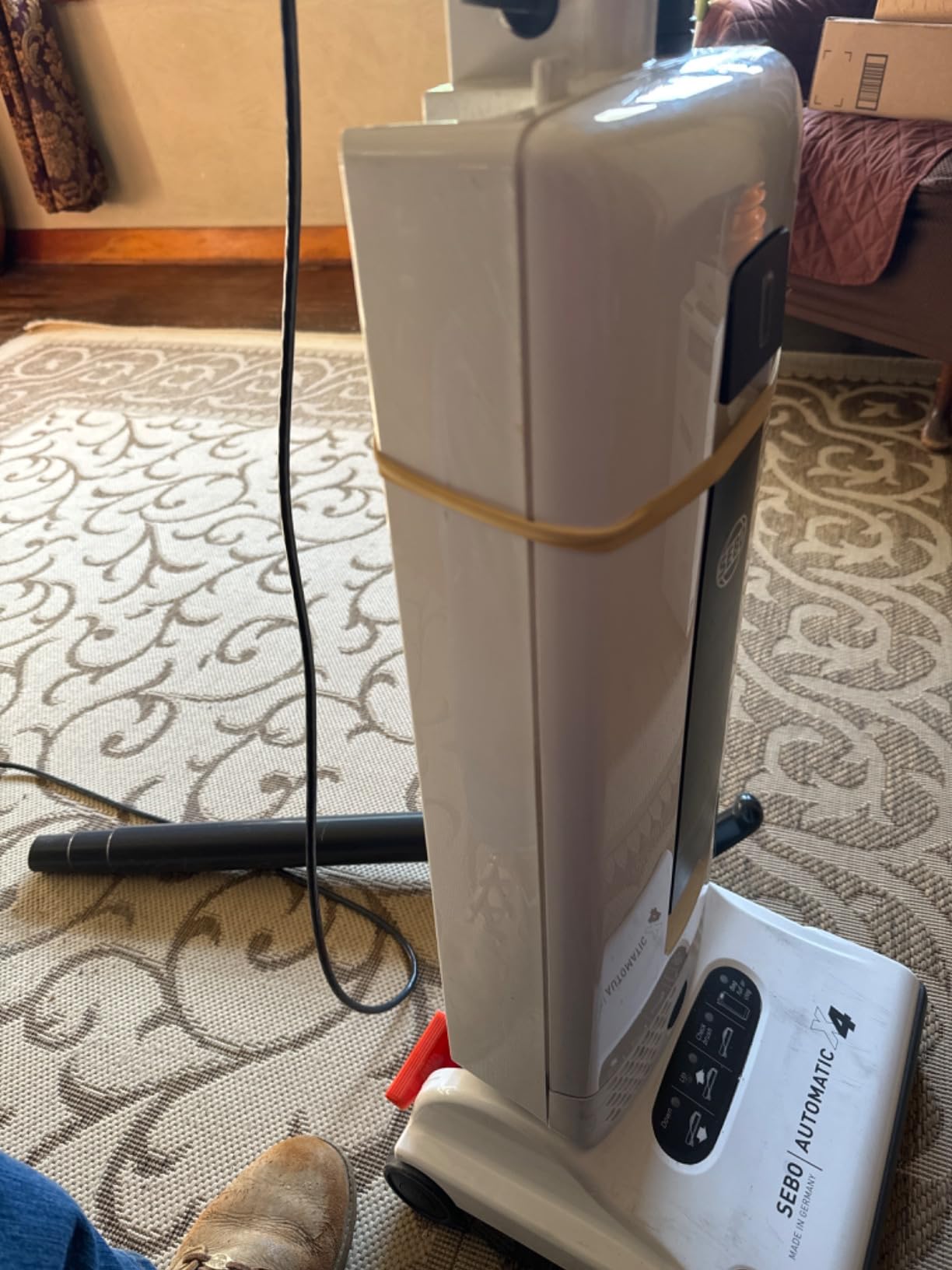 Sebo Automatic X4 Upright Vacuum Cleaner customer photo 2