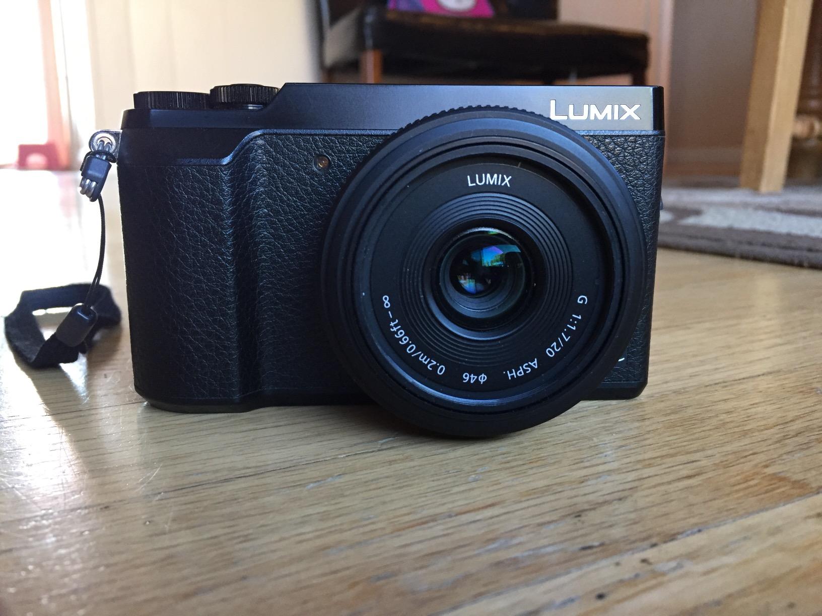 Panasonic Lumix G H-H020 20mm f/1.7 Aspherical Pancake Lens for Micro Four Thirds Mirrorless Cameras customer photo 2