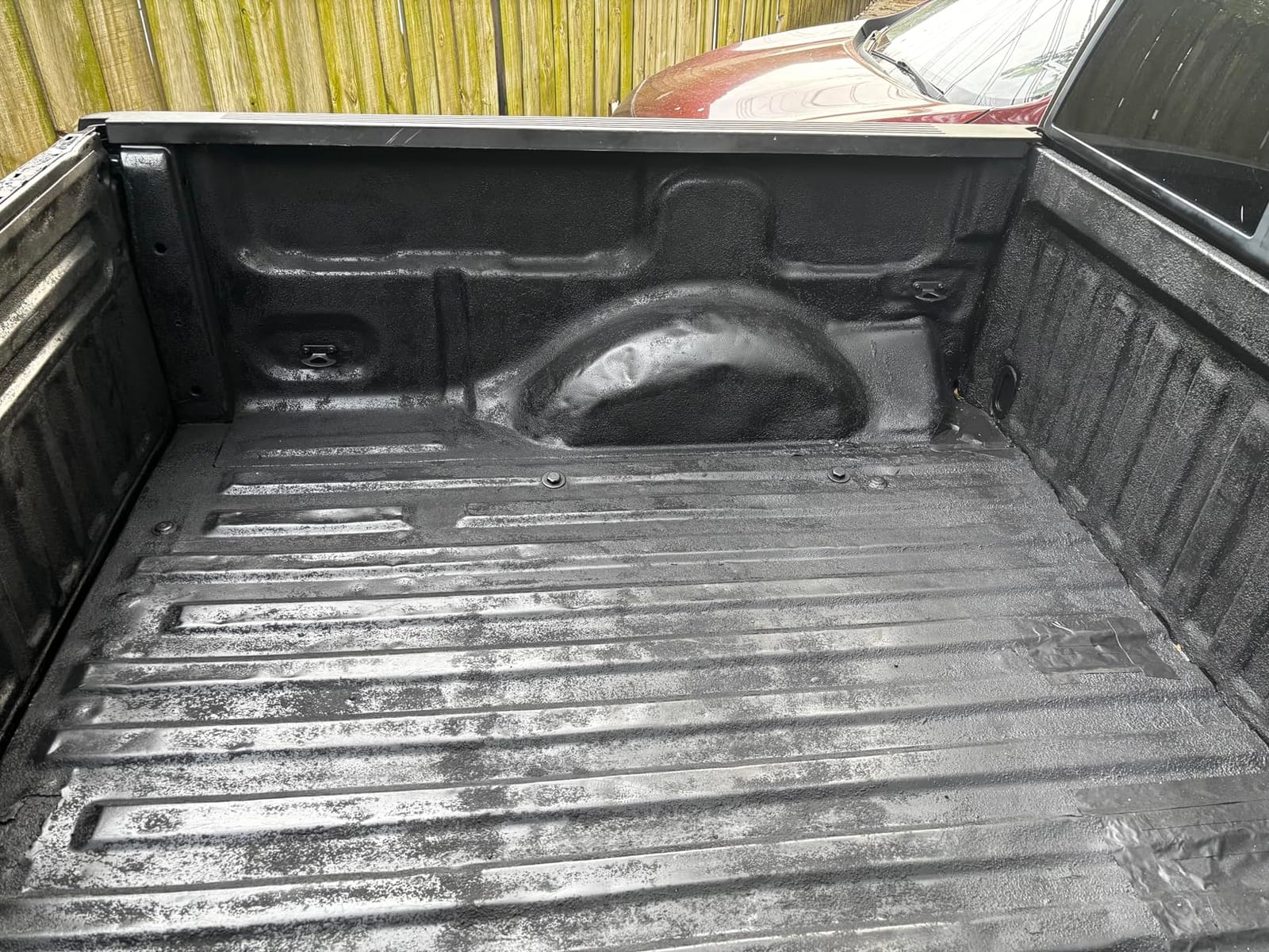 Rust-Oleum Automotive Truck Bed Coating Spray Paint, Black | Rugged Non-Slip Coating | Rust and Weather Protection | Abrasion Resistant | Impact & Chip Resistant | Textured customer photo 1