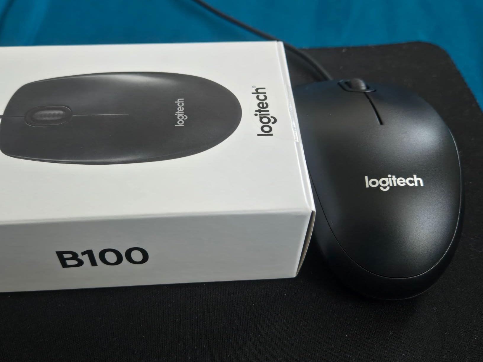 Logitech B100 Ambidextrous Wired Mouse - Black | USB corded, right or left hand use, for computer and laptop customer photo 2