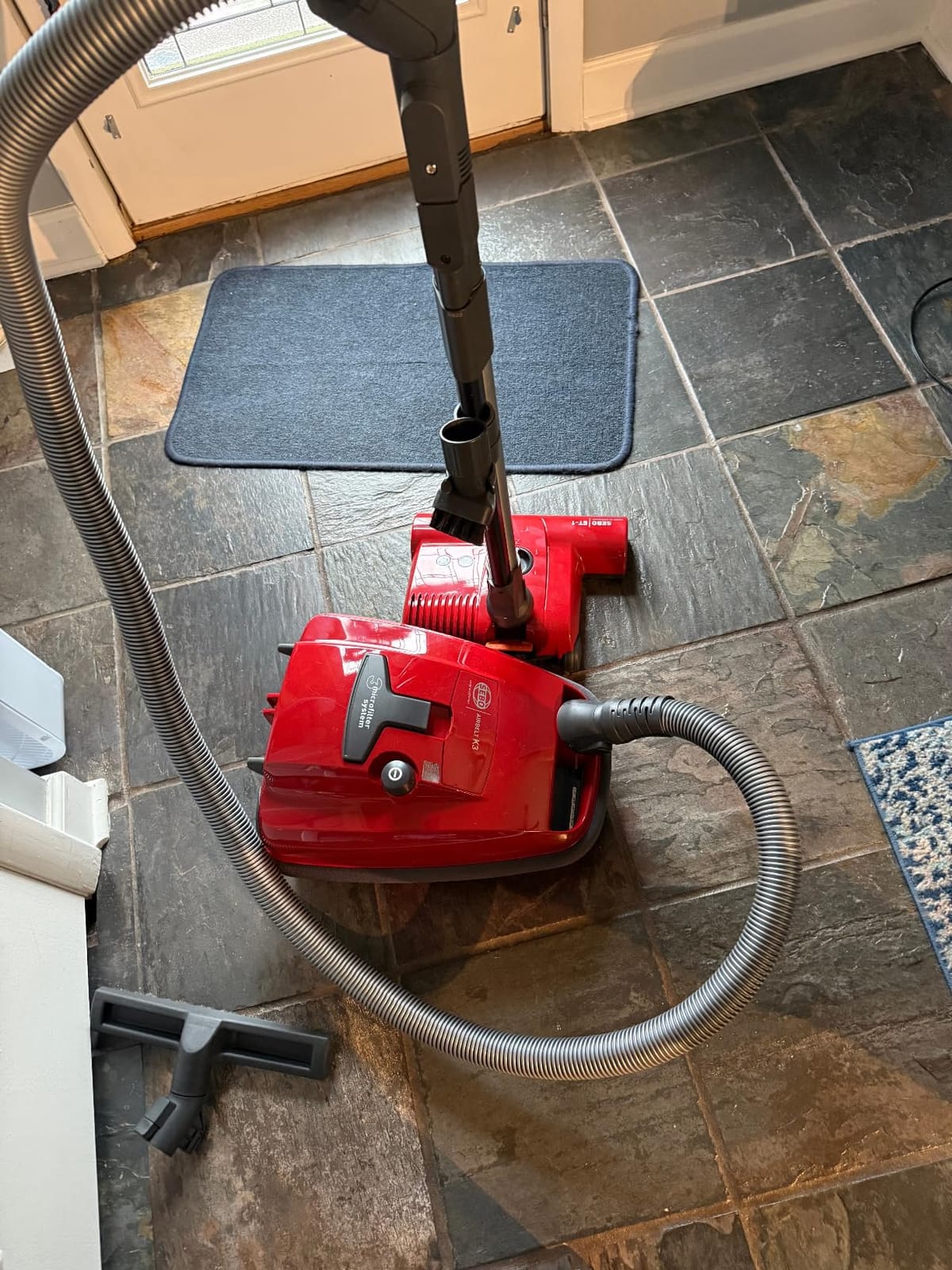 Sebo 9687AM AIRBELT K3 Premium Canister Vacuum with 7-Year Motor Warranty customer photo 1