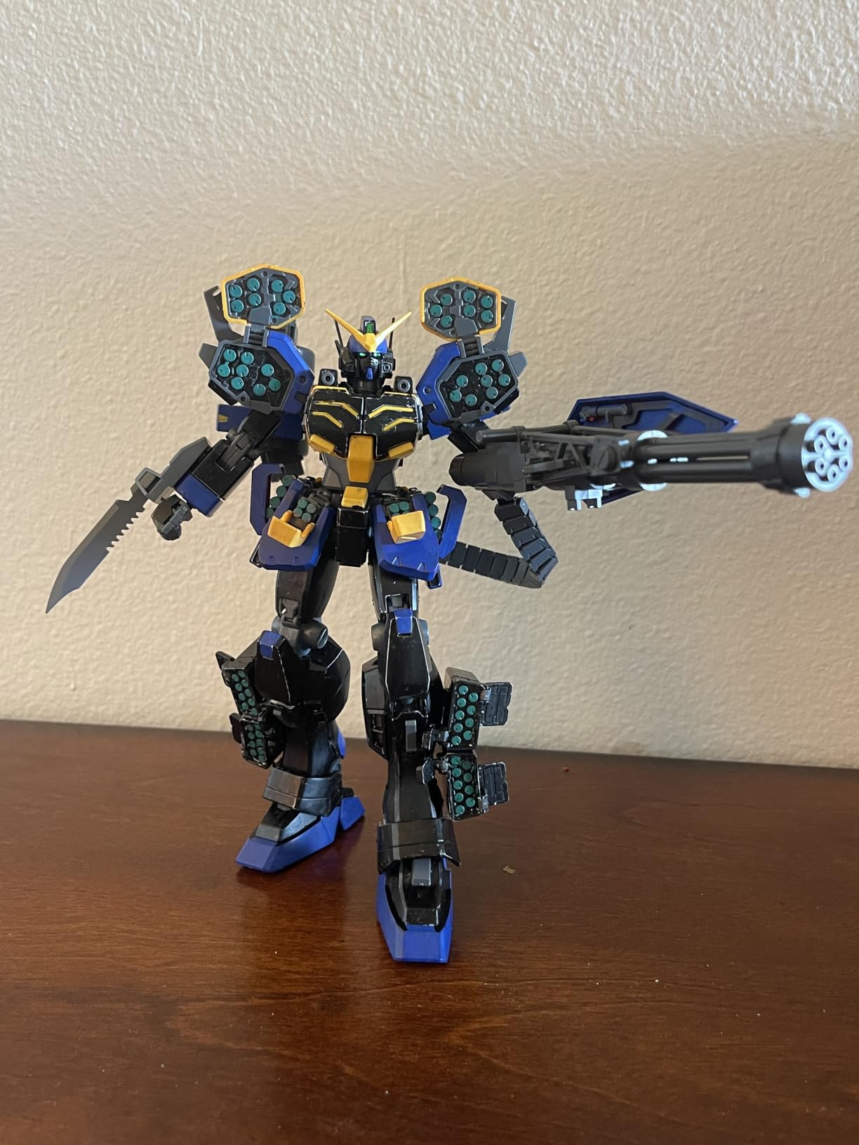 Bandai Gundam Heavyarms Ver EW 1/100 Master Grade customer photo 1