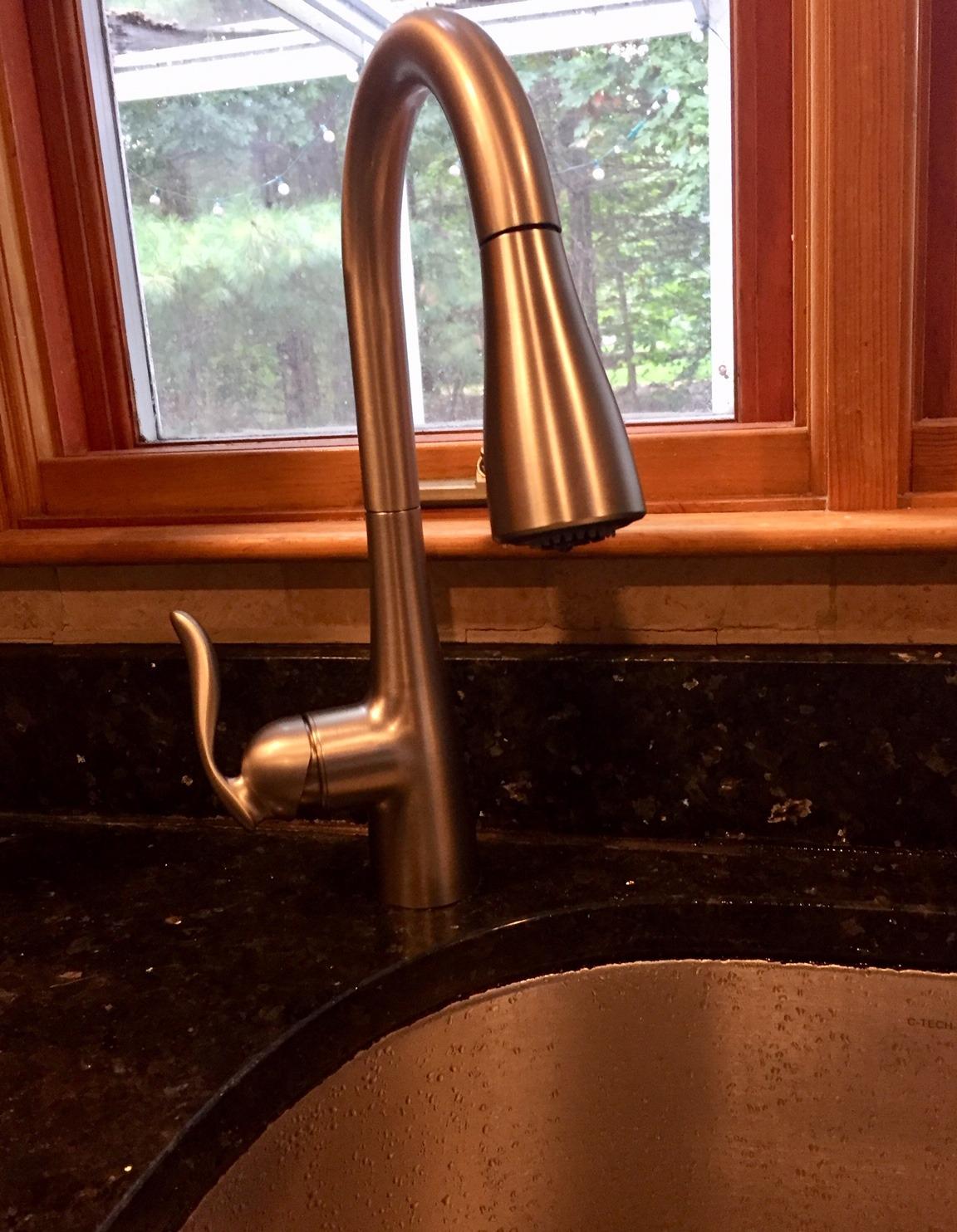 Moen Arbor Spot Resist Stainless One-Handle Pulldown Kitchen Faucet with Sprayer and a Reflex Docking System, Kitchen Sink Faucet Featuring Power Boost for a Faster Clean, 7594SRS customer photo 1