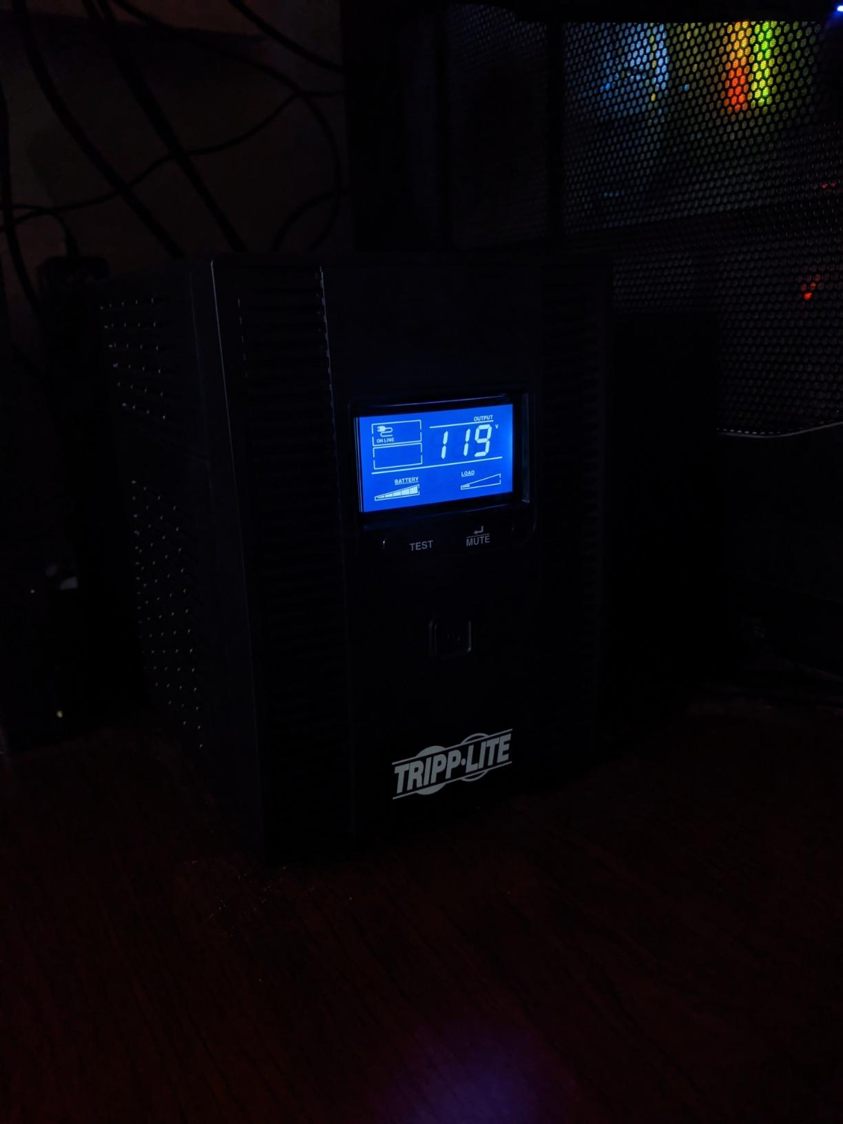 Eaton Tripp Lite OMNI1500LCDT 1500VA UPS 810W 10 Outlets 650 Joules AVR LCD customer photo 2