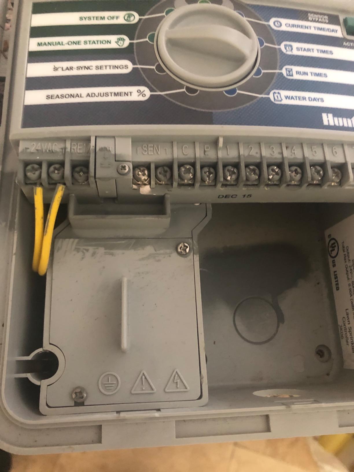 Hunter X-Core 6 Zone Sprinkler Timer, Indoor/Outdoor Sprinkler Controller | 6 station irrigation controller with seasonal adjustment, memory backup, manual controls, and no WiFi needed customer photo 1