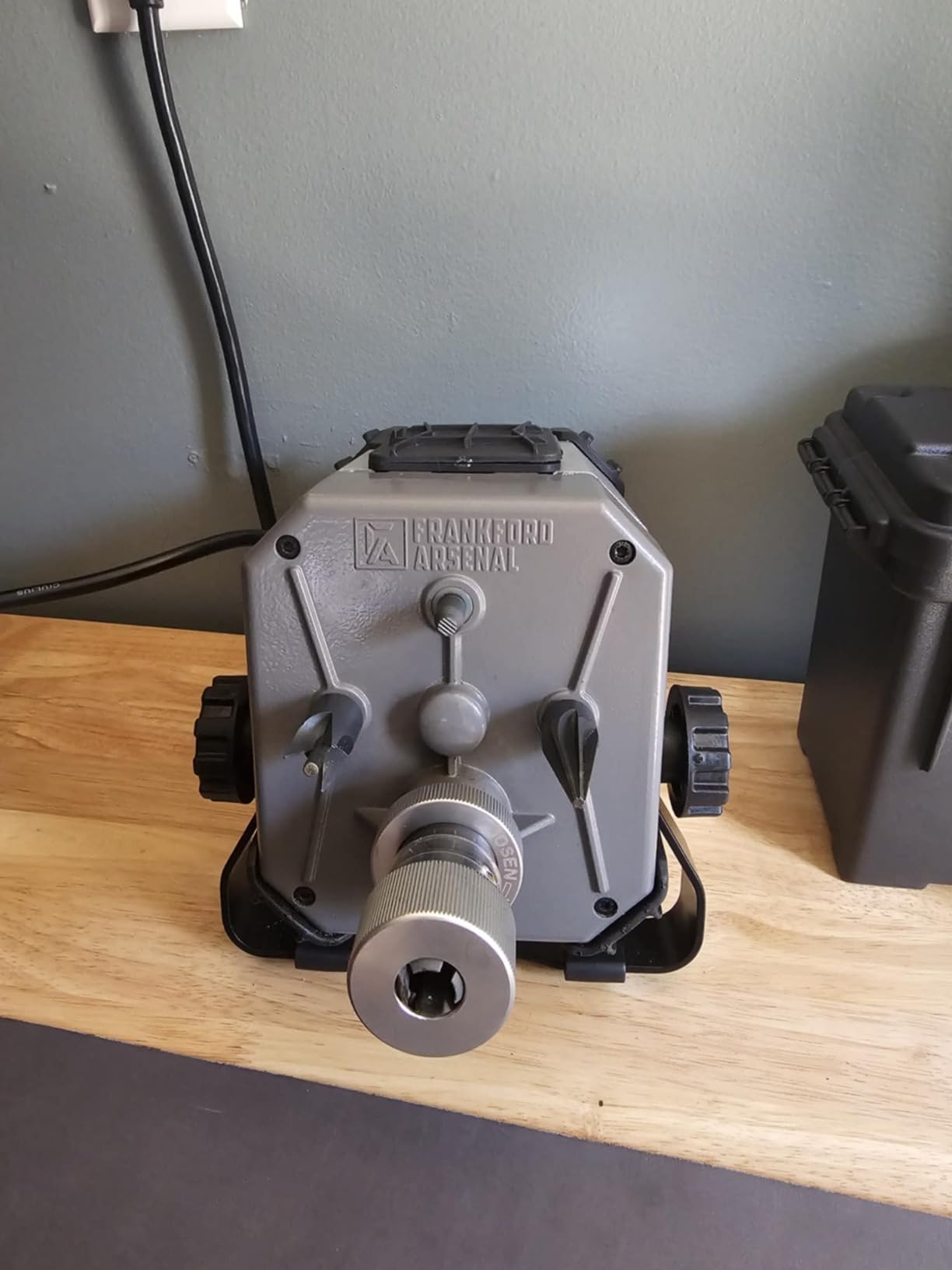 Frankford Arsenal Platinum Series Case Trim and Prep System with Hardened High Speed Steel Chamfer Debur Tool and Primer Pocket Scrapers with Trimmer customer photo 2
