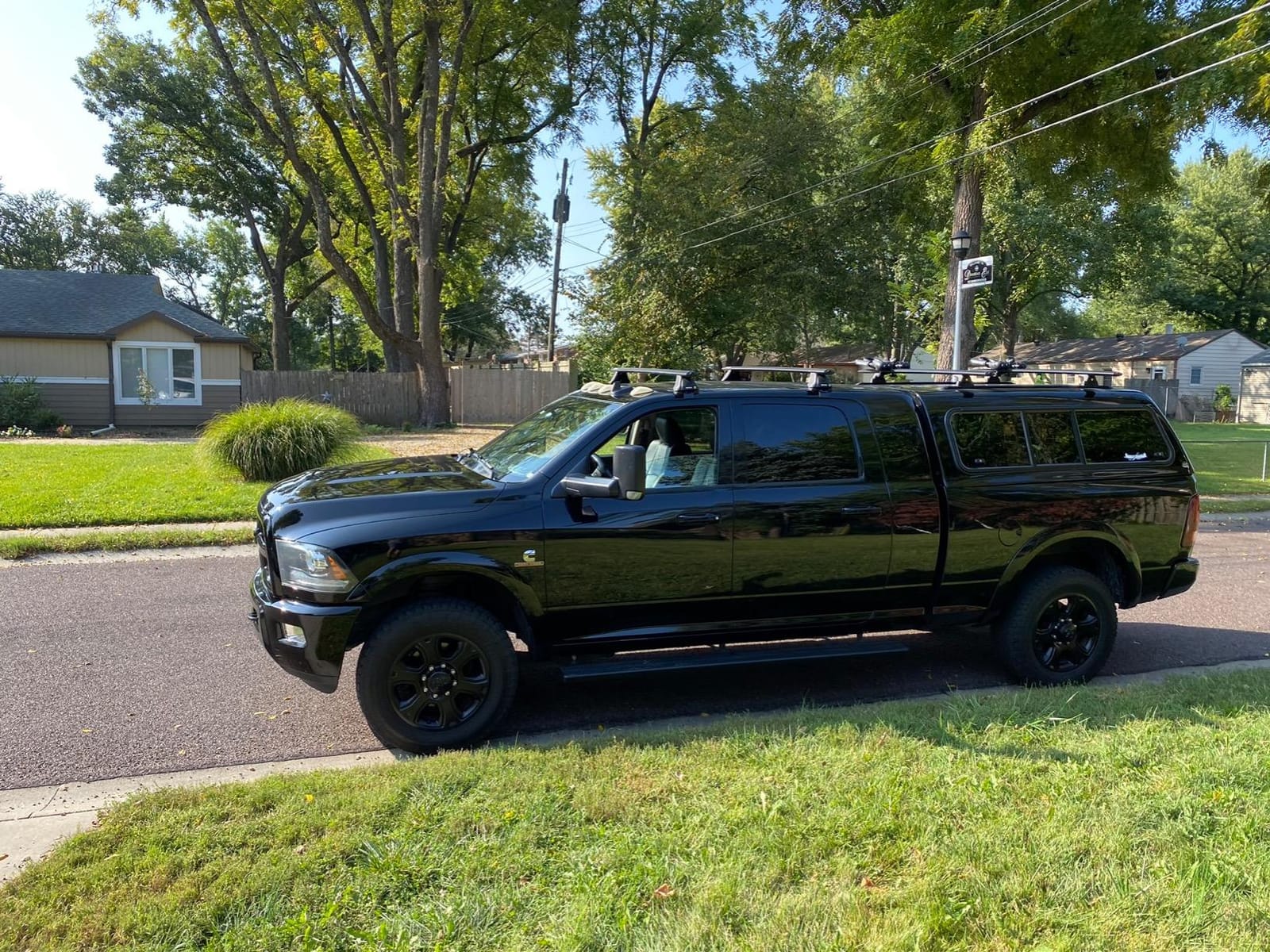 Rhino-Rack Set of 4 Legs, Works with Vortex Bars & Pad & Clamp Kit, Made with Glass Infused Nylon, Locking Security Covers (RLKVA) customer photo 1
