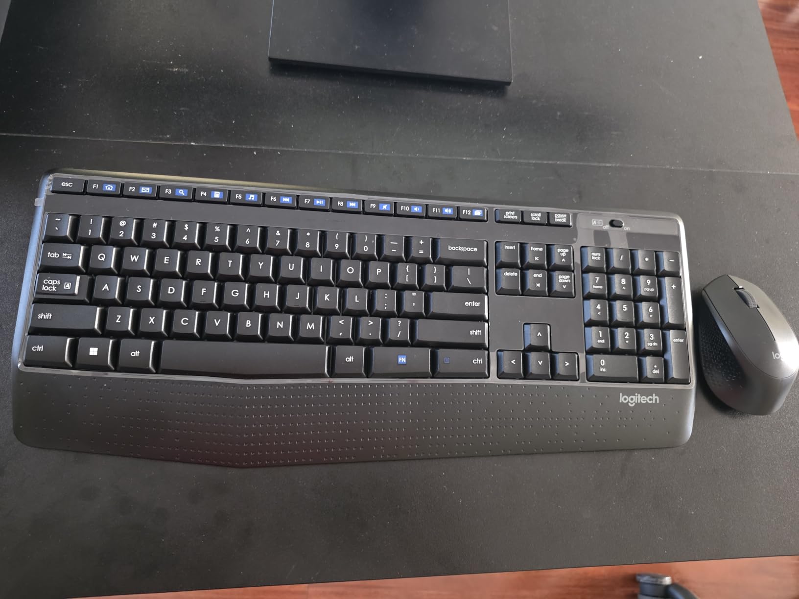 Logitech MK345 Full Size Wireless Keyboard and Mouse Combo - Black customer photo 2