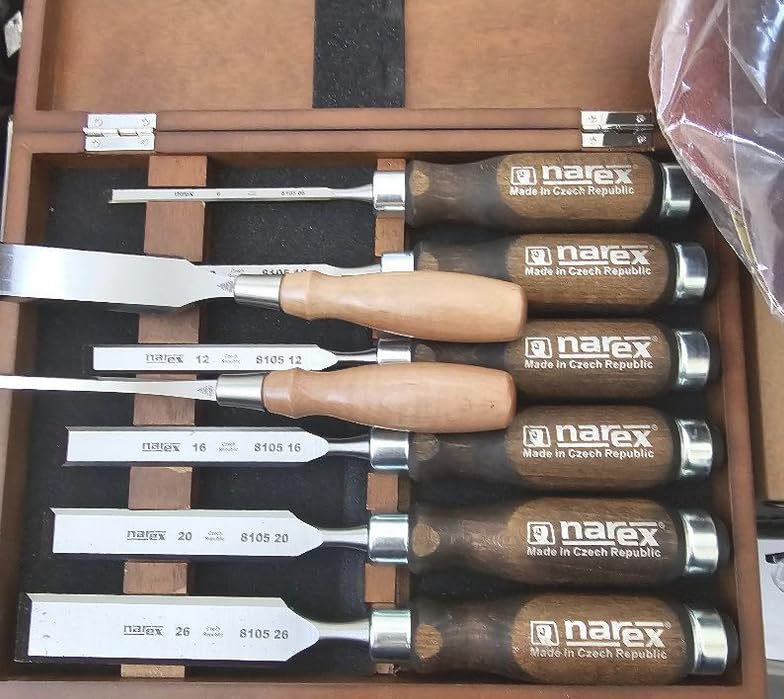 Narex 6 pc Set 6 mm (1/4), 10 (3/8), 12 (1/2), 16 (5/8), 20 (13/16), 26 (1-1/16) Woodworking Chisels in Wooden Presentation Box 853053 customer photo 2