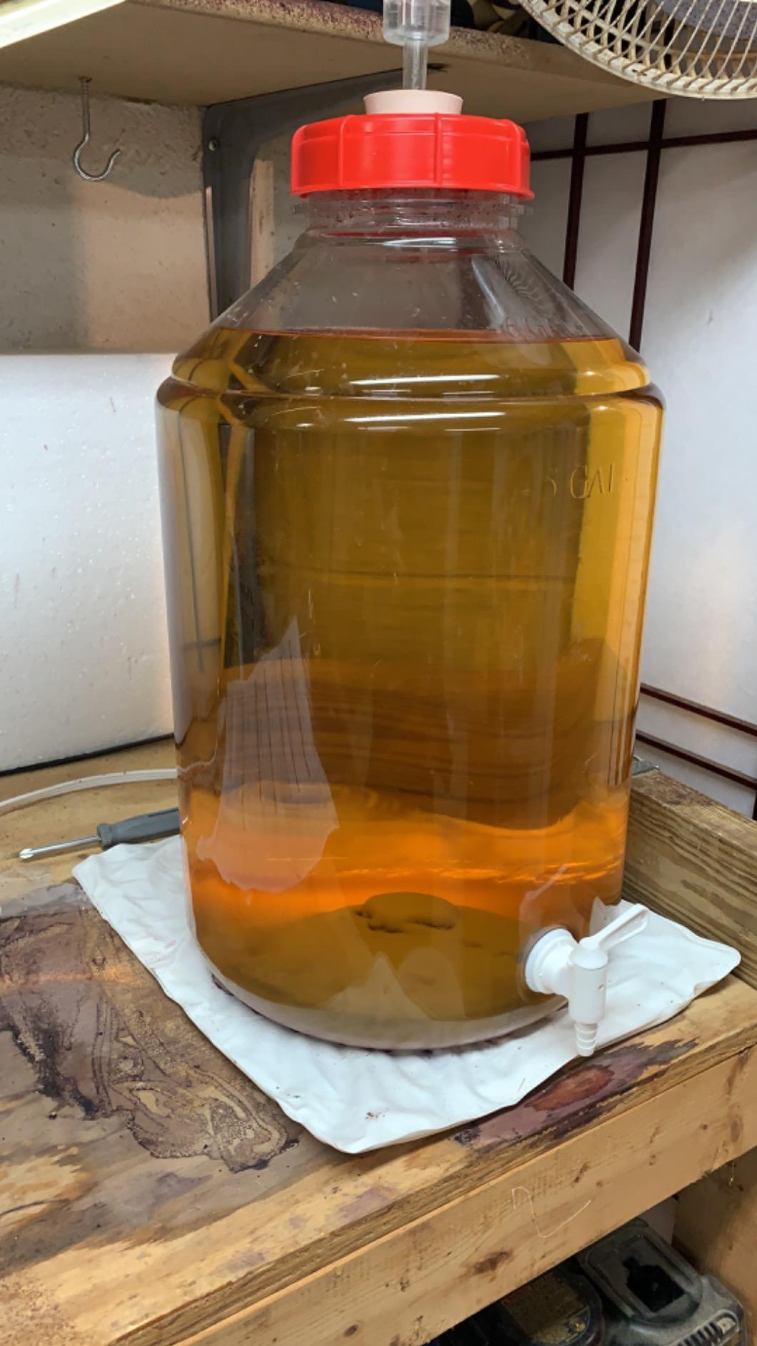 Wild Grapes DIY Wine Making Kits, Chardonnay Style, Makes up to 30x750mL - Premium Ingredients, Ready in 4 Weeks, Includes Wine Base, Yeast, Fining Agents And 30 Labels customer photo 2