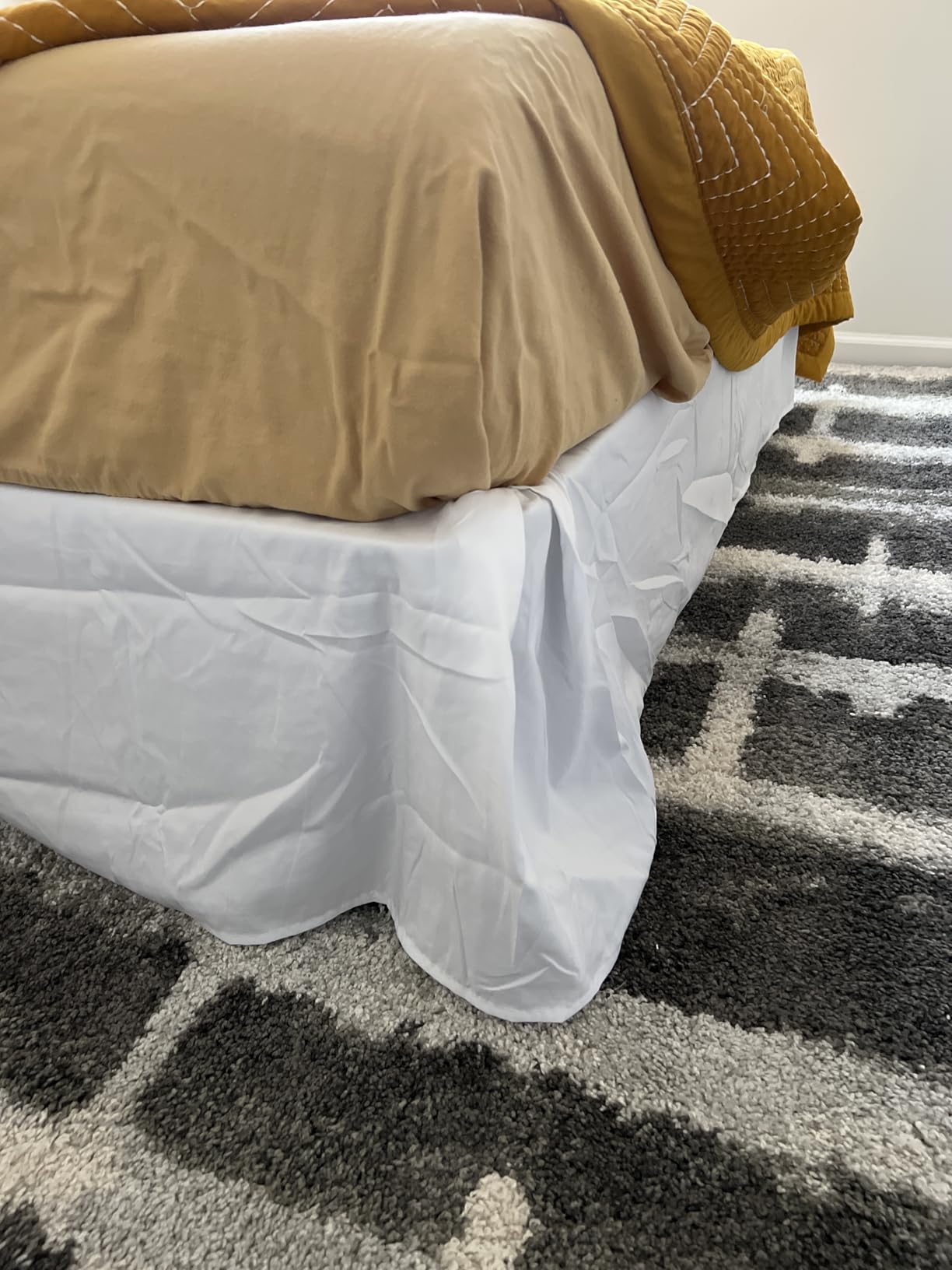 Queen Bed Skirt, Hides Under-Bed Storage 16 Inch Drop, Pleated, Grey | Easy Fit Design, Shrinkage & Fade Resistant, Hotel Style, Microfiber Durable Fabric, Machine Washable customer photo 2