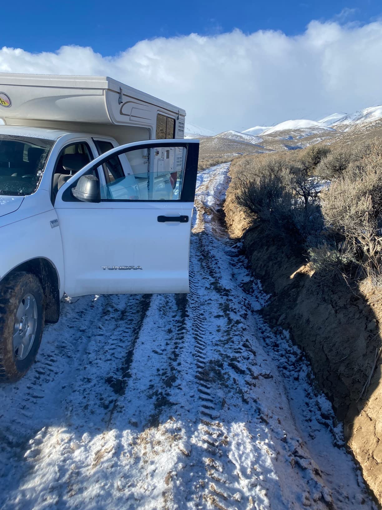 MAXTRAX | MKII Titanium Grey Recovery Boards Pair | Heavy Duty Off-Road Traction Tracks for Sand Mud Snow Overlanding (MTX02TG) customer photo 2