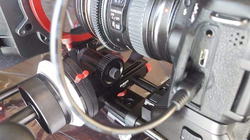 HS-2 Follow Focus with Hard Stops for Camera & Shoulder Rigs. 15mm Rod Quick Release Clamp. 0.8 Pitch Gear, 43 Teeth. Gear Belt Fits 46 to 110mm Lenses. Speed Crank Included (HS-2) customer photo 2
