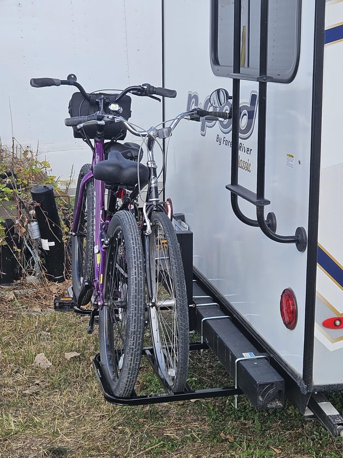 Quick Products QPRBM2R RV Bumper-Mounted 2-Bike Rack with Adjustable Width and Stabilizer Post customer photo 2