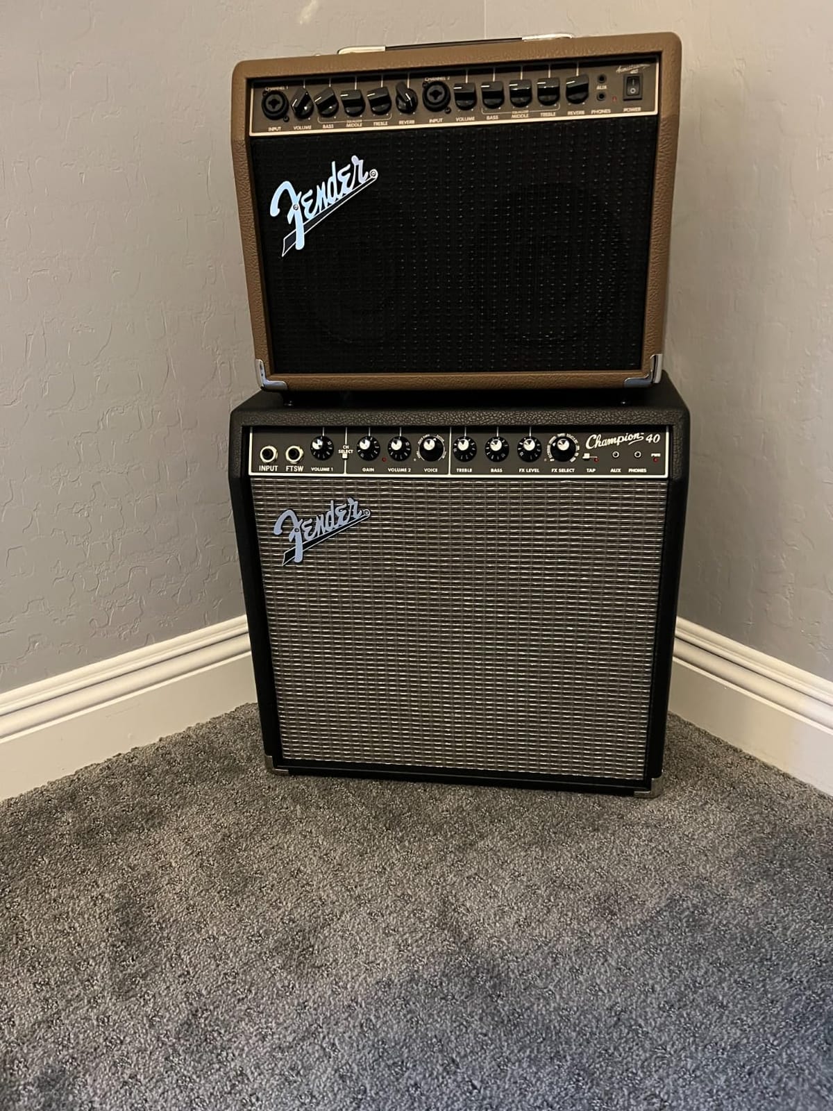 Fender Acoustasonic 40-Watt Acoustic Guitar Amplifier, Portable Amp Combo customer photo 1