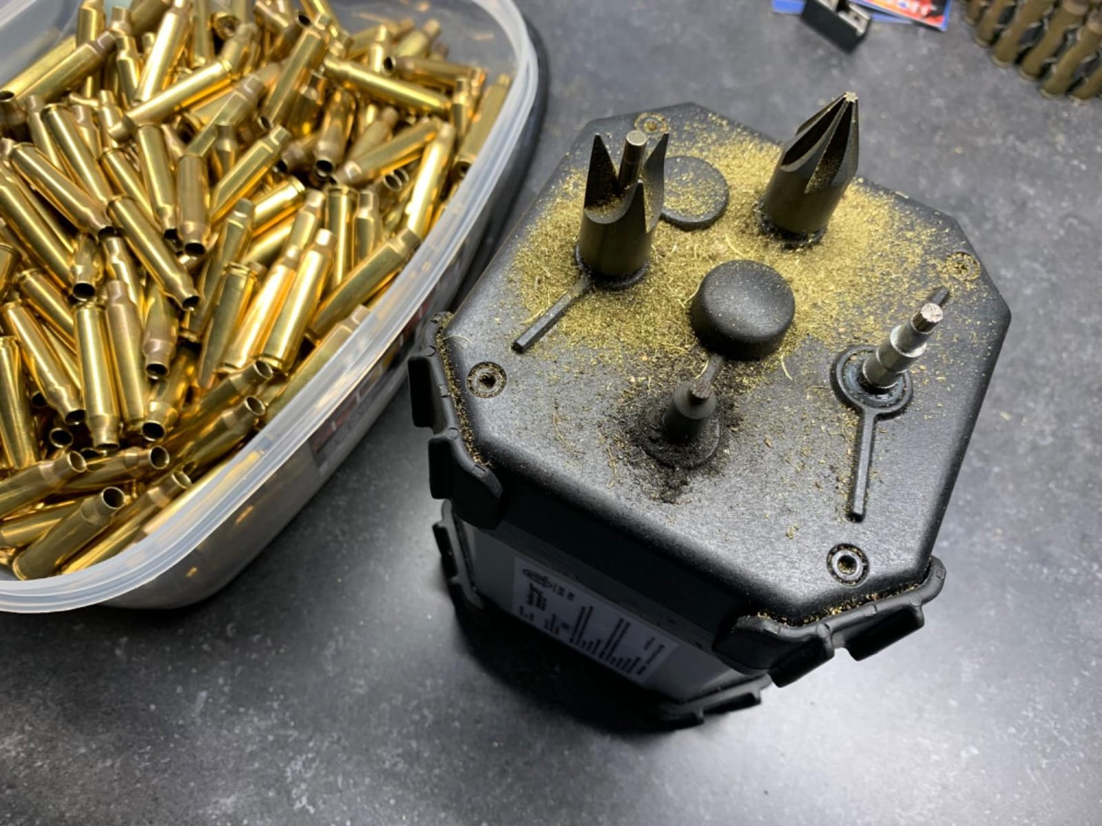 Frankford Arsenal Platinum Series Case Prep Center with Hardened High Speed Steel Chamfer Debur Tool and Large Small Primer Pocket Scrapers customer photo 2