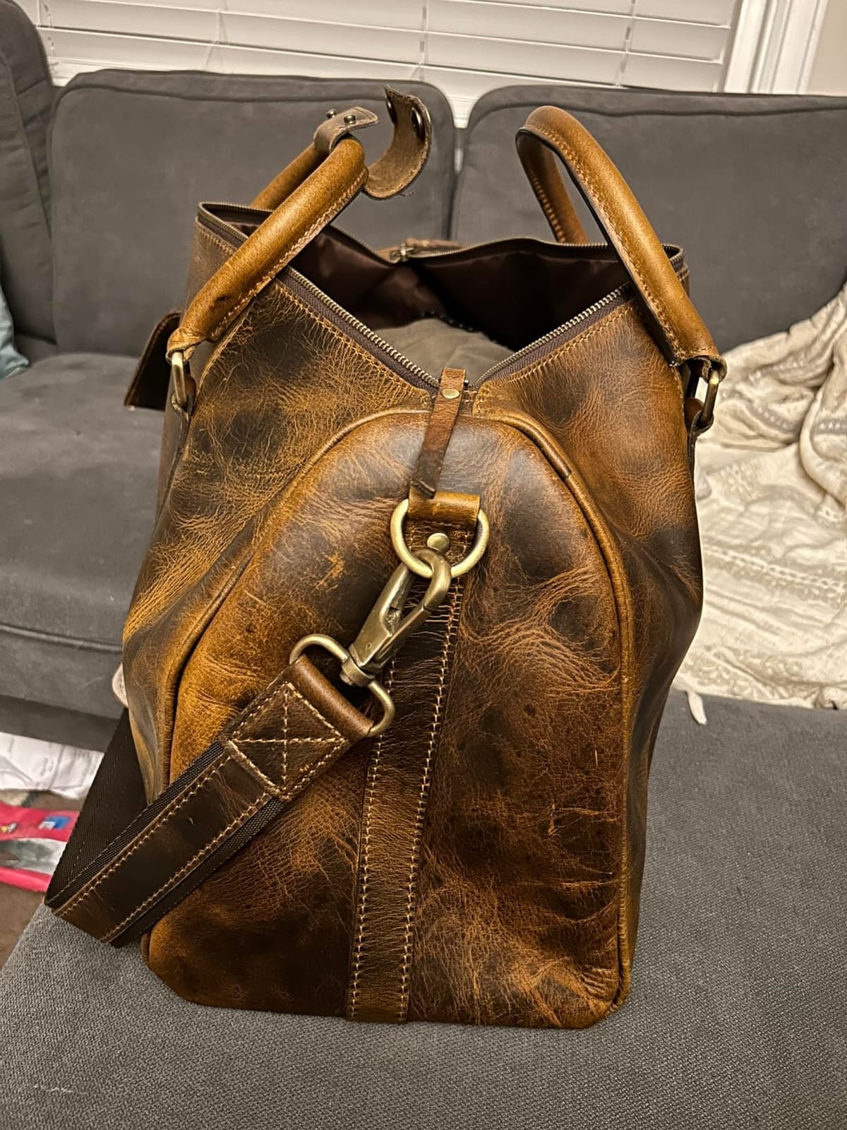 Men's Leather Travel Bag - Weekender Sports Travel Shoulder Bags Aeroplane Hand Luggage Men Duffle Bag (Large), Mulberry, L, leather duffel bag customer photo 1