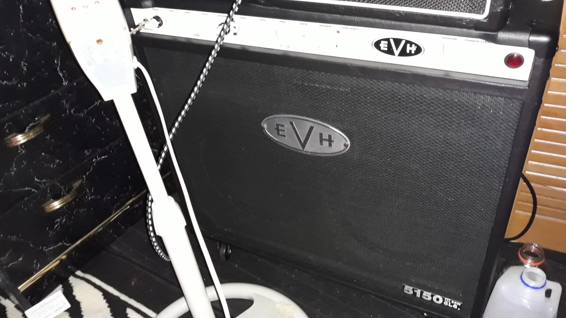 EVH 5150 III 50-Watt 2x12 Inches Tube Combo Amp - Black customer photo 1