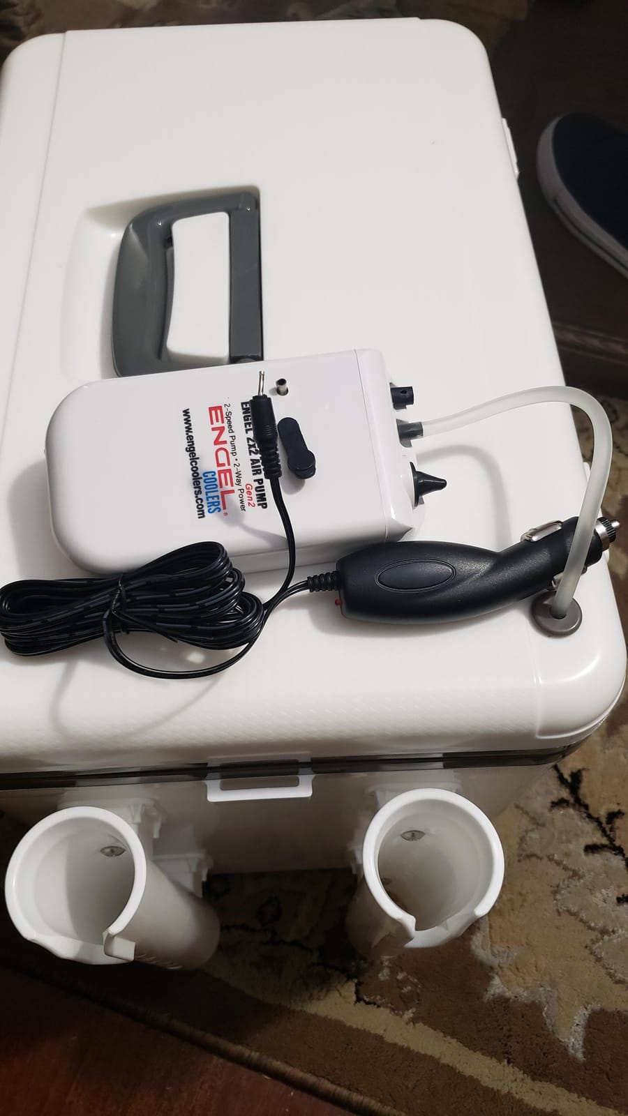 Engel 30qt Live Bait Cooler Box with 2nd Gen 2-Speed Portable Aerator Pump and 4 x Fishing Rod Holder Attachments. Fishing Bait Station and Minnow Bucket in LBC30-RH in White customer photo 2