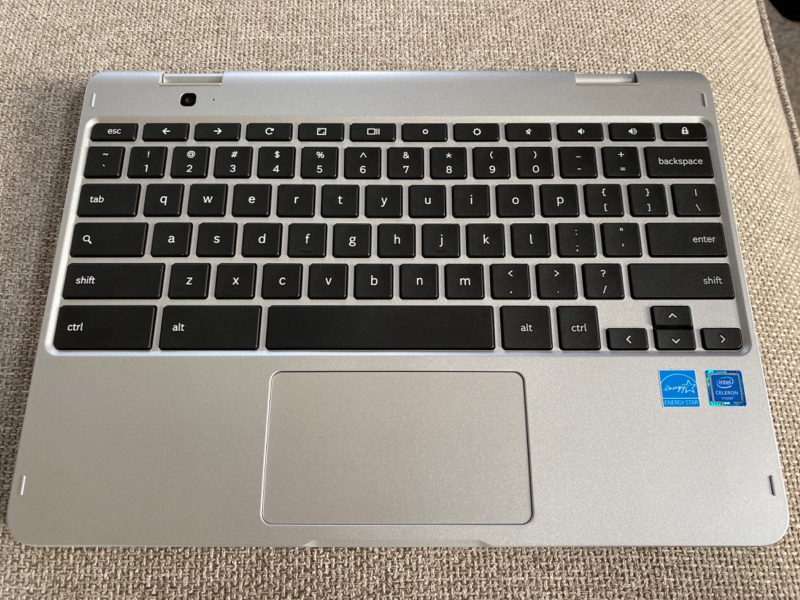 Samsung Chromebook Plus V2, 2-in-1, 4GB RAM, 32GB eMMC, 13MP Camera, Chrome OS, 12.2