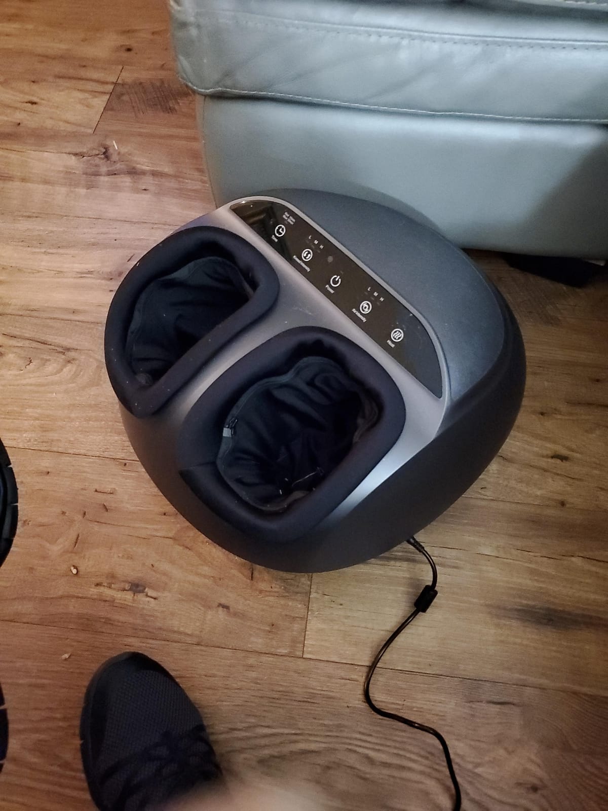 RENPHO Shiatsu Foot Massager with Heat, Deep Kneading & Auto Foot Size Fit | 3 Compression & Kneading Levels, Soothing Heat, Cordless Control, FSA Eligible HSA, Birthday Gifts for Women & Men, Size 13 customer photo 1