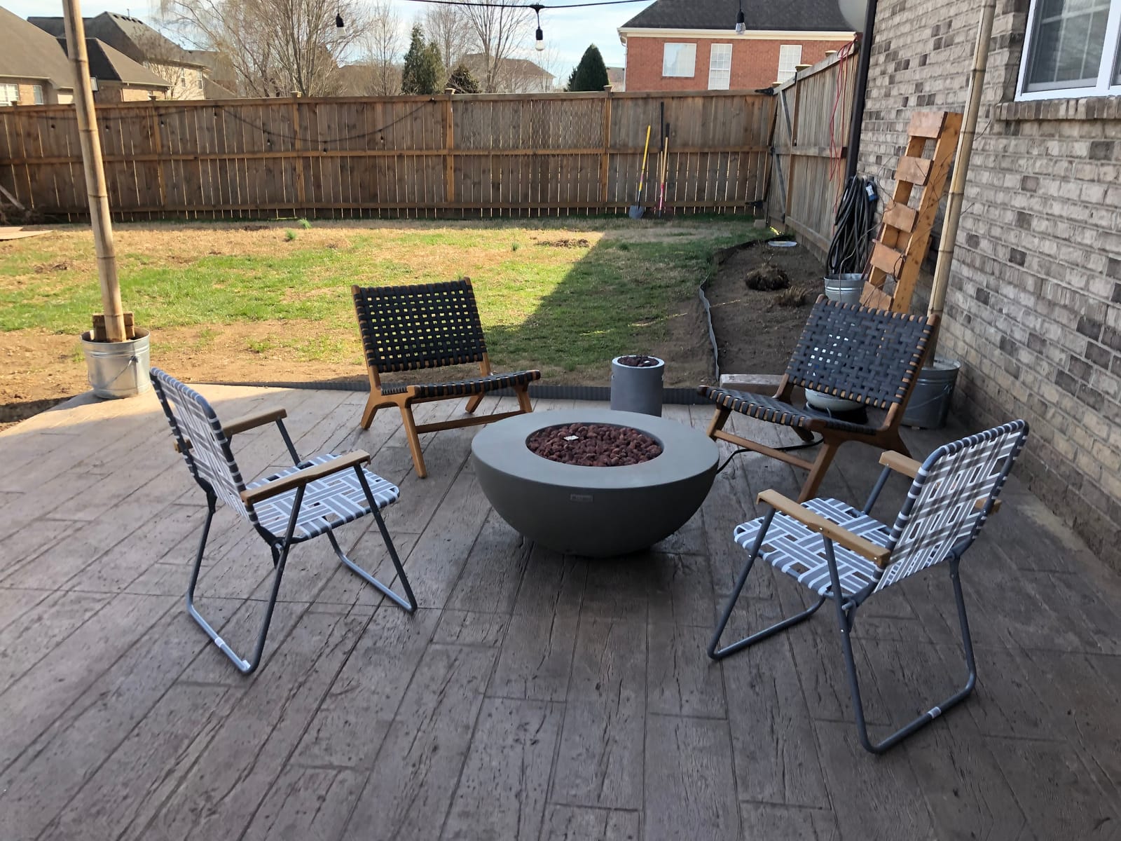 Modeno Roca Propane Fire Pit Table, Round Cast Concrete, 34 x 34-in customer photo 1