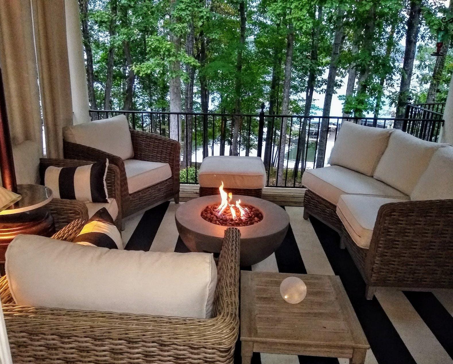 Modeno Roca Propane Fire Pit Table, Round Cast Concrete, 34 x 34-in customer photo 2