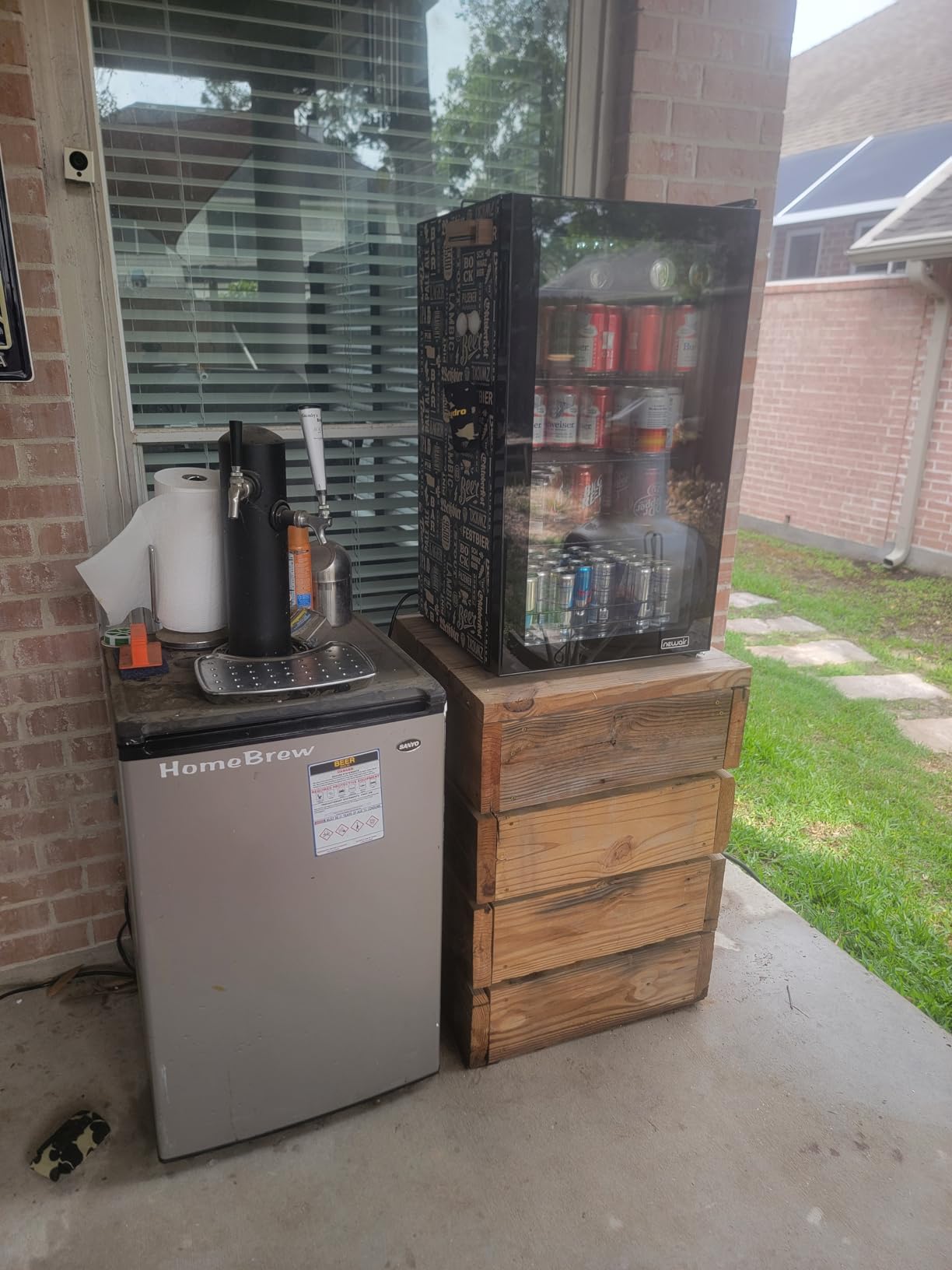 NewAir 126 Can Beverage Refrigerator | Freestanding Mini Fridge for Home Bar or Office | SplitShelf Storage, 32°F Cooling & LED Lighting | “Beers of the World” Design customer photo 2