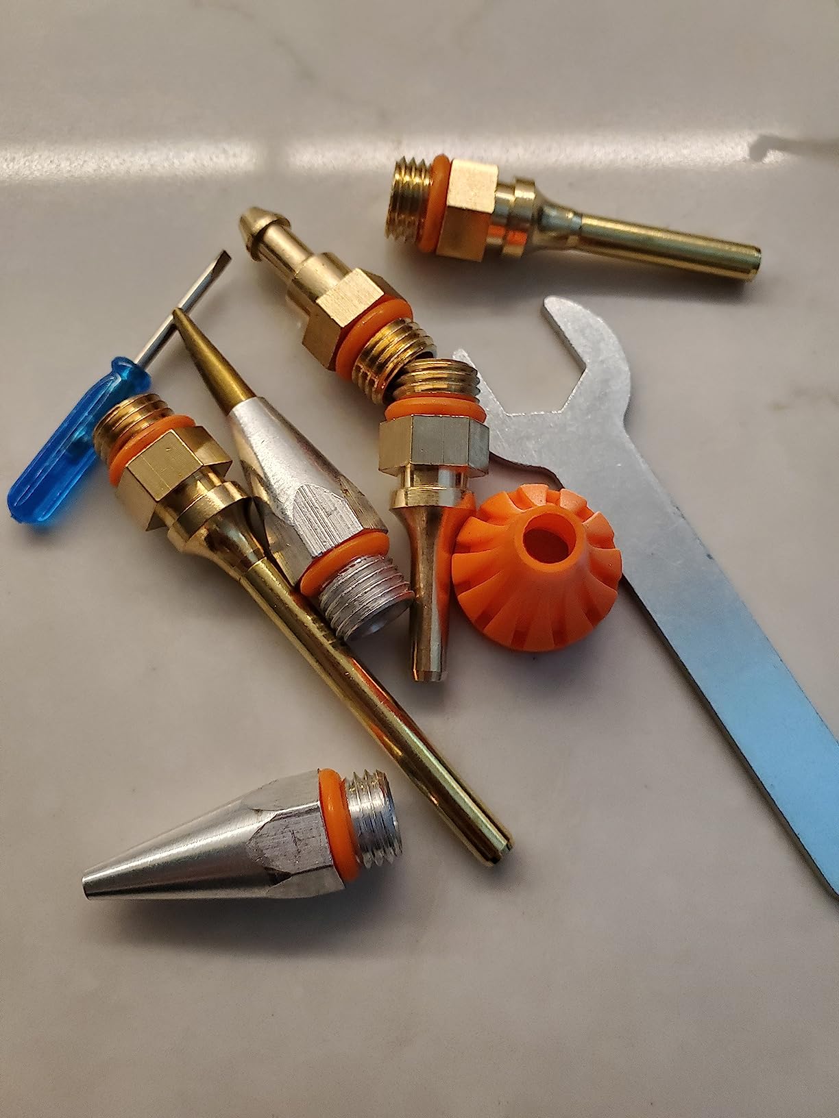 BOSWELL 150W Full Size Hot Glue Gun with 6 Copper Nozzles, Luxury Set customer photo 1