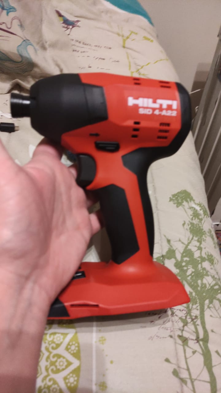 Hilti 22-Volt Lithium-Ion 1/4 Hex Cordless SID 4-A22 Impact Driver Tool Body customer photo 1
